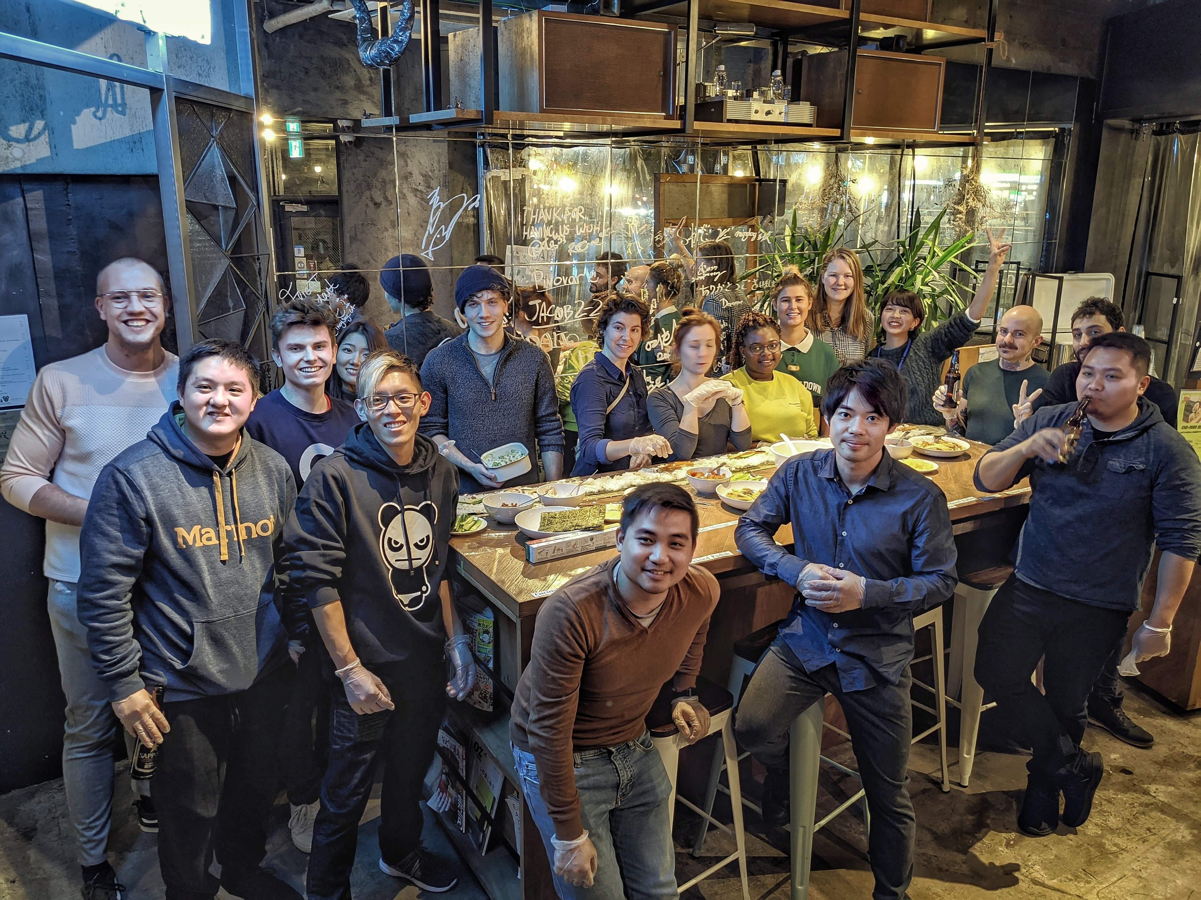 [WISE OWL HOSTELSのコト]全長２ｍの恵方巻作りイベント！！