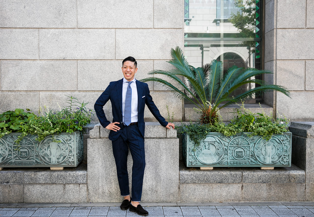 入社時点では誰もが「泥んこの原石」。周りに磨かれ、自分で磨き上げて輝く存在になる。