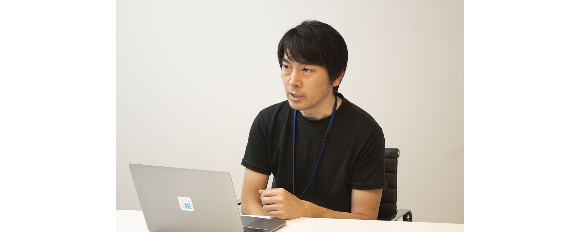 事業部全体を巻き込む「デザイン指針」の作り方。ゼロからイチを生み出すデザイナーに聞いてみた【社員インタビュー】
