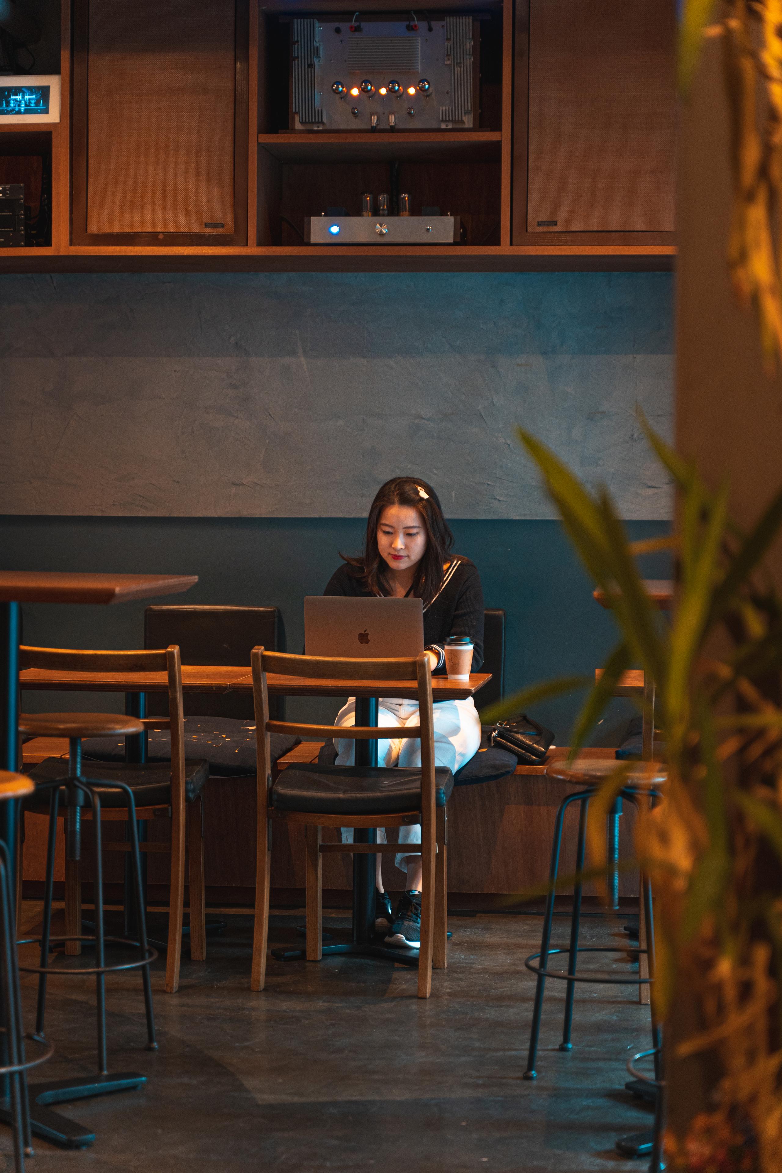 WISE OWL HOSTELS SHIBUYA × WORK/STUDY