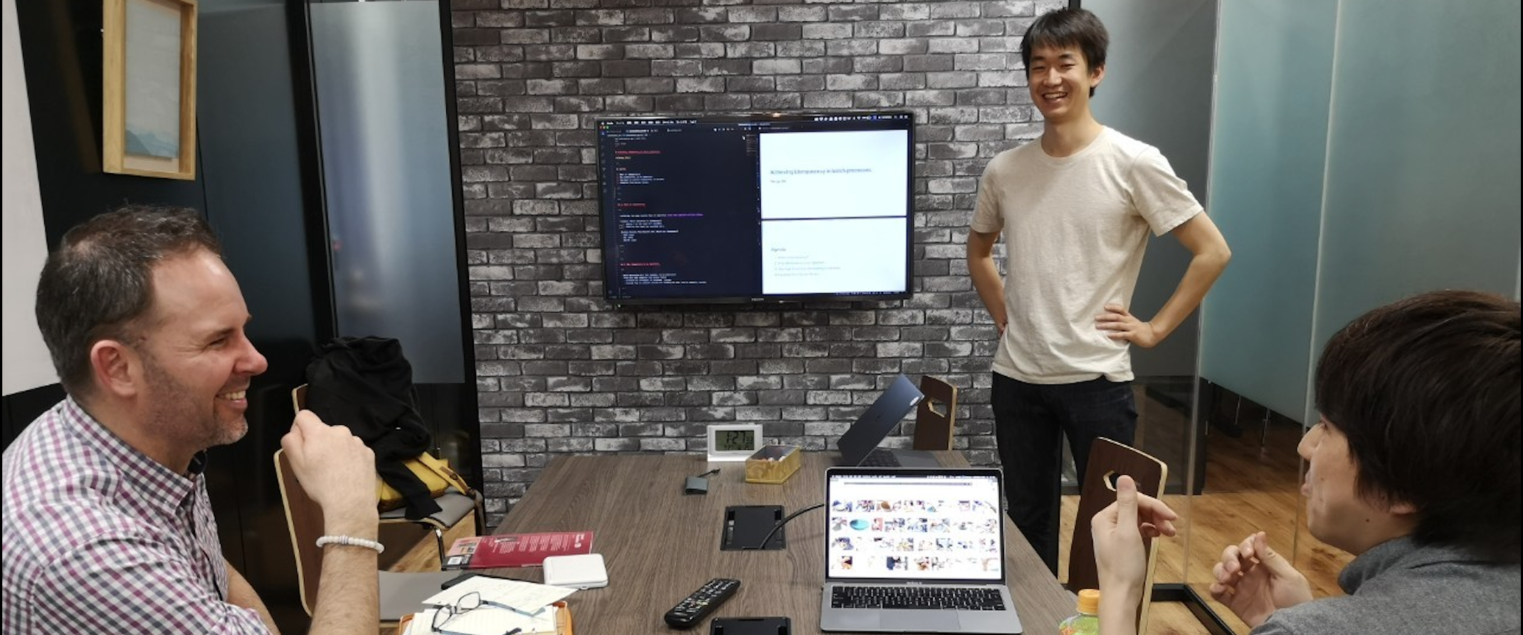 【社内制度紹介】エンジニアの英会話レッスンに潜入！