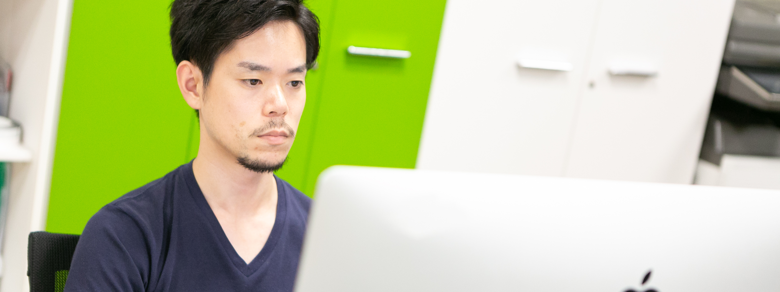 【社員インタビュー④】「目に見えるものだけが物作りじゃない」森岡が考えるエンジニアリングとは