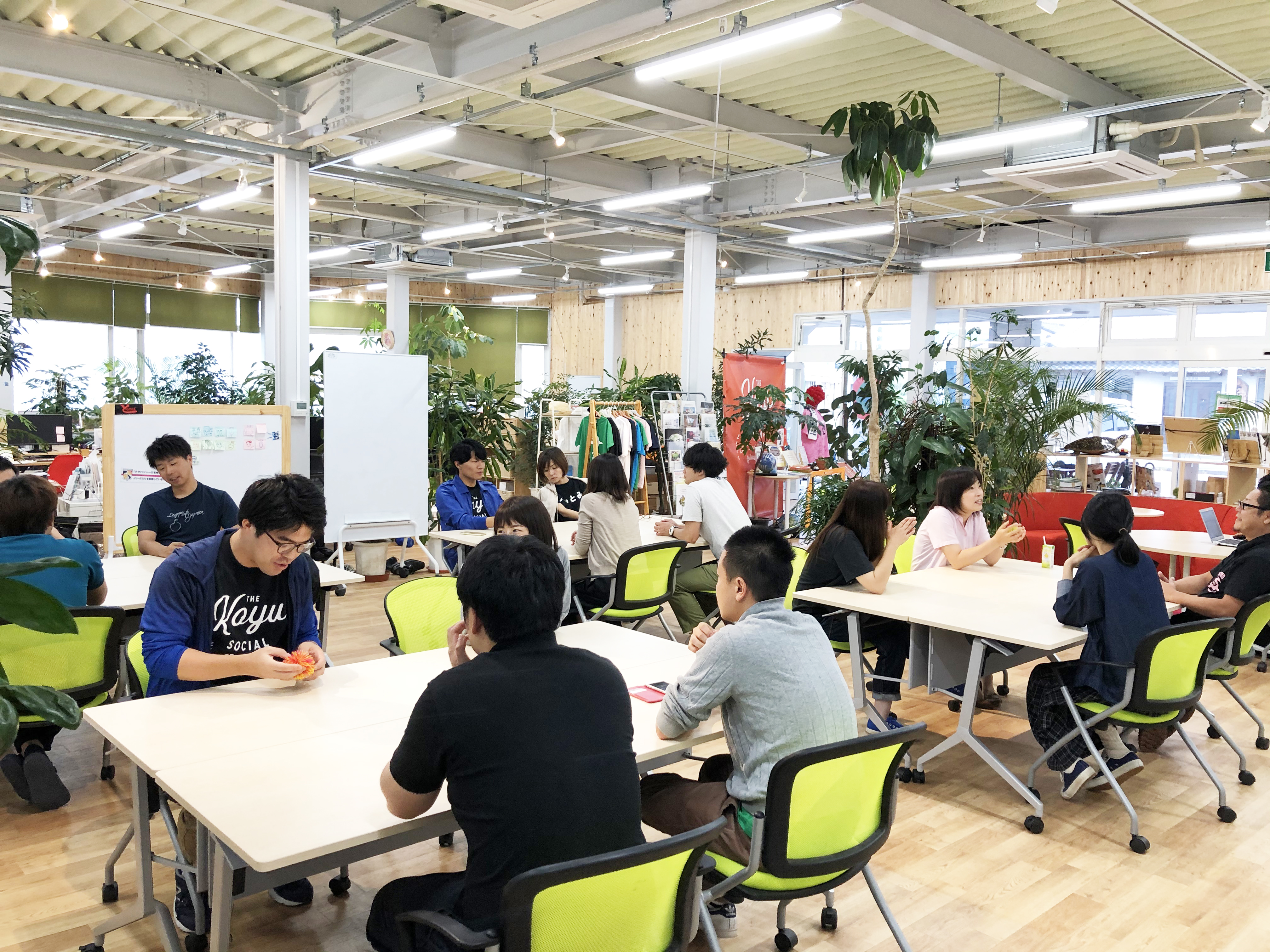 役場じゃないのに「新富町」の看板を掲示。高校のない町にシビックプライドをつくりだそう！