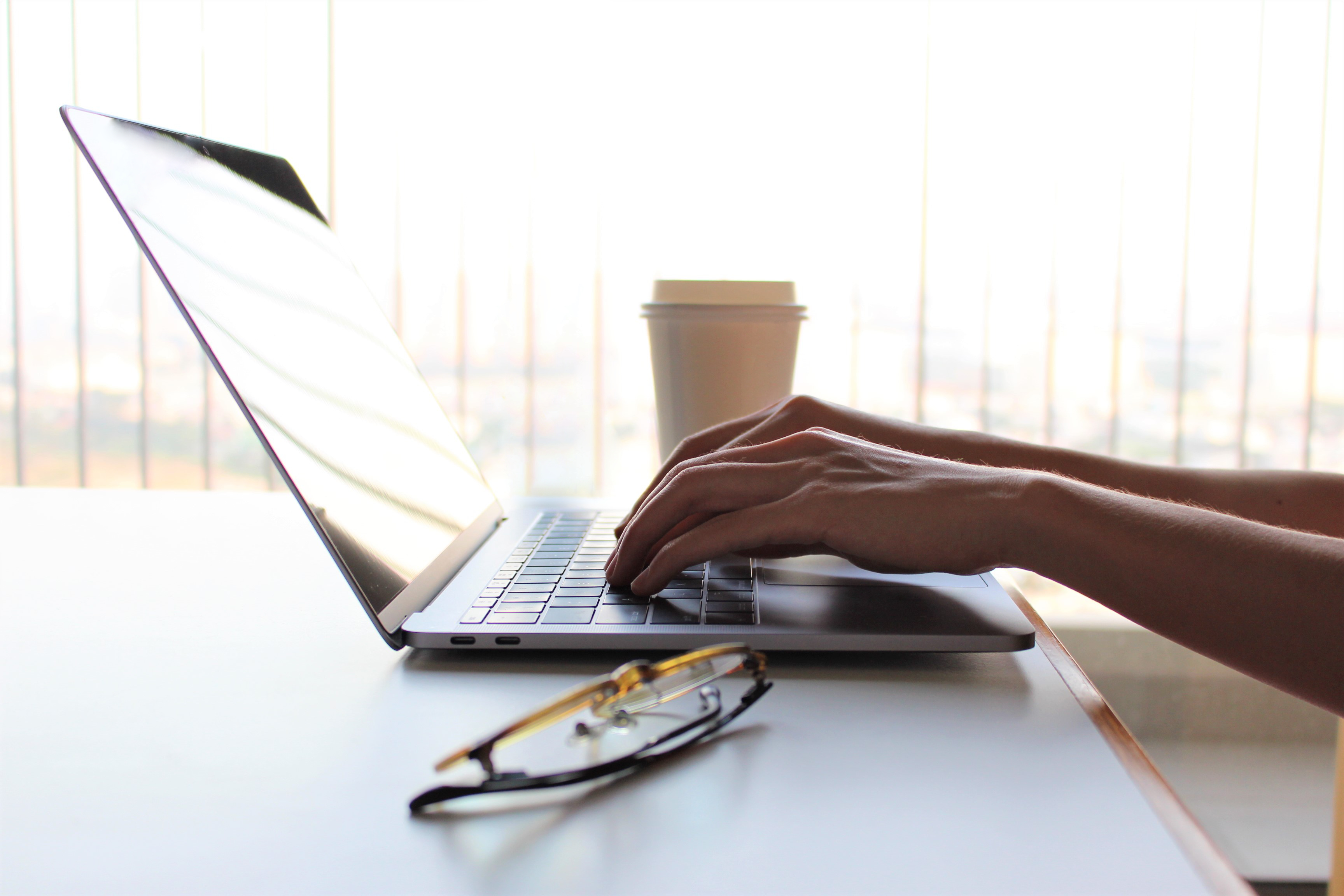 在宅ライターってなにするの？未経験でもできる？