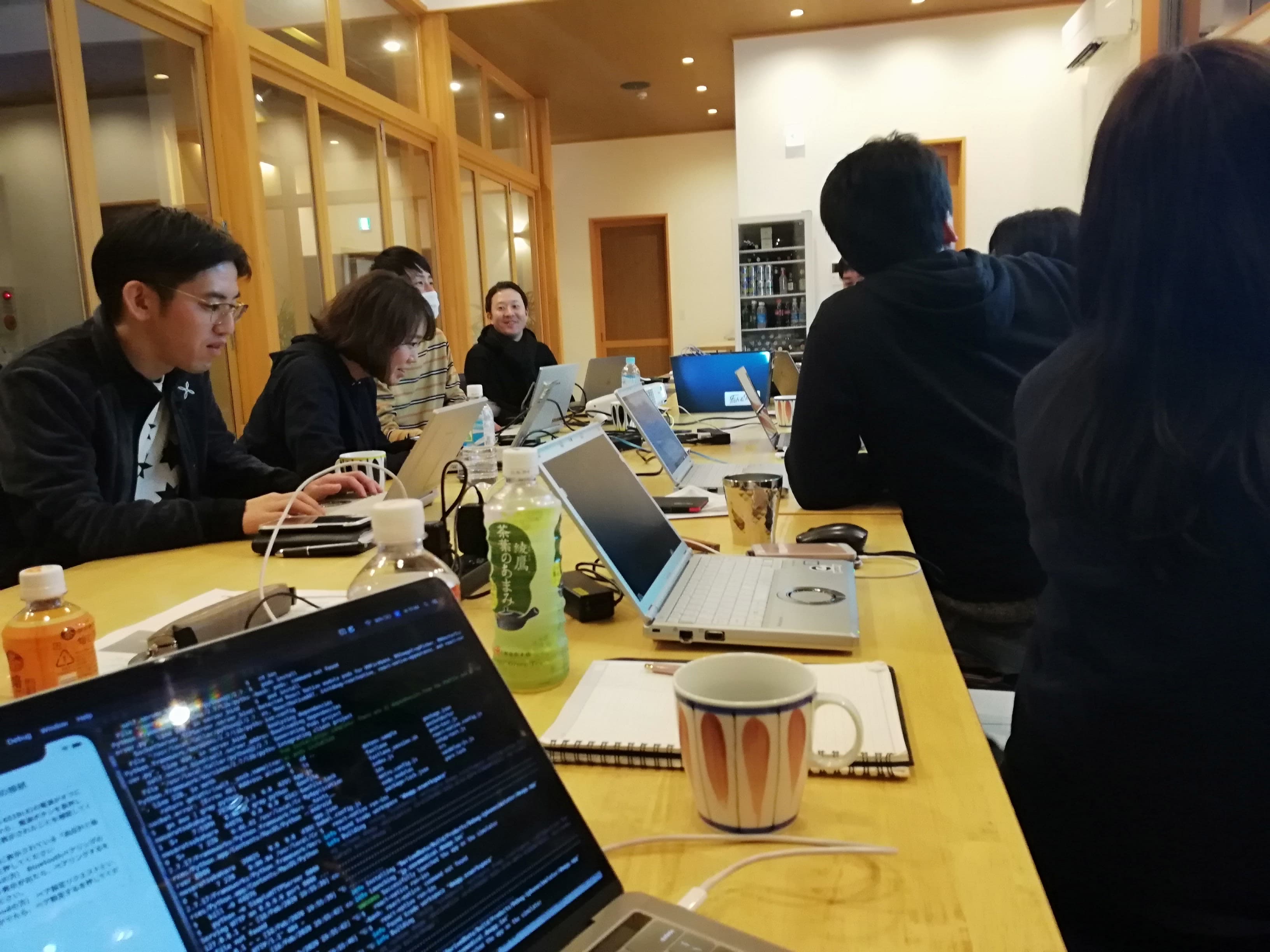 事業推進は少数でスピード感をもって