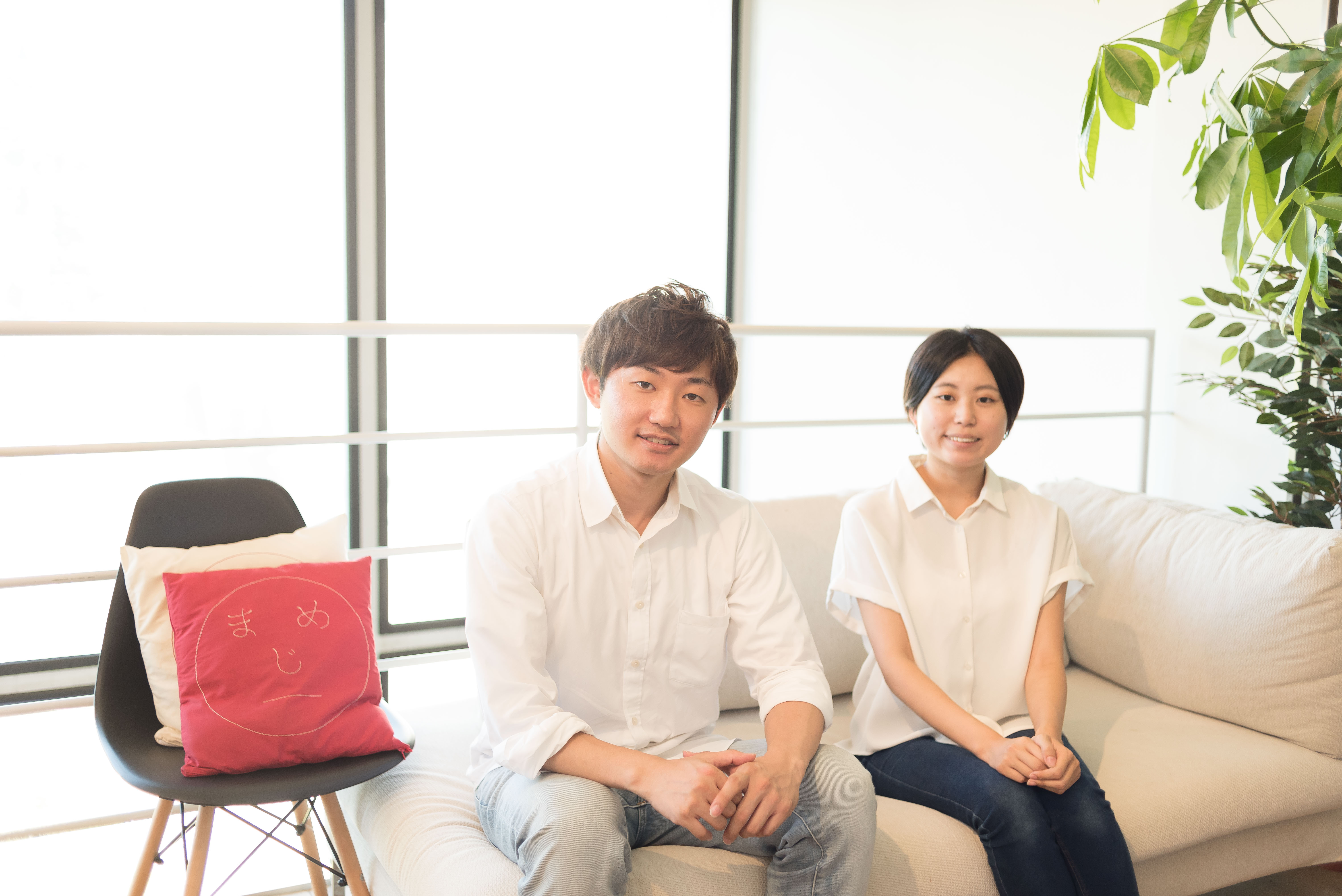 新卒1年目社員インタビュー「私たち、夢に向かって真面目に楽しく仕事をしています！！」
