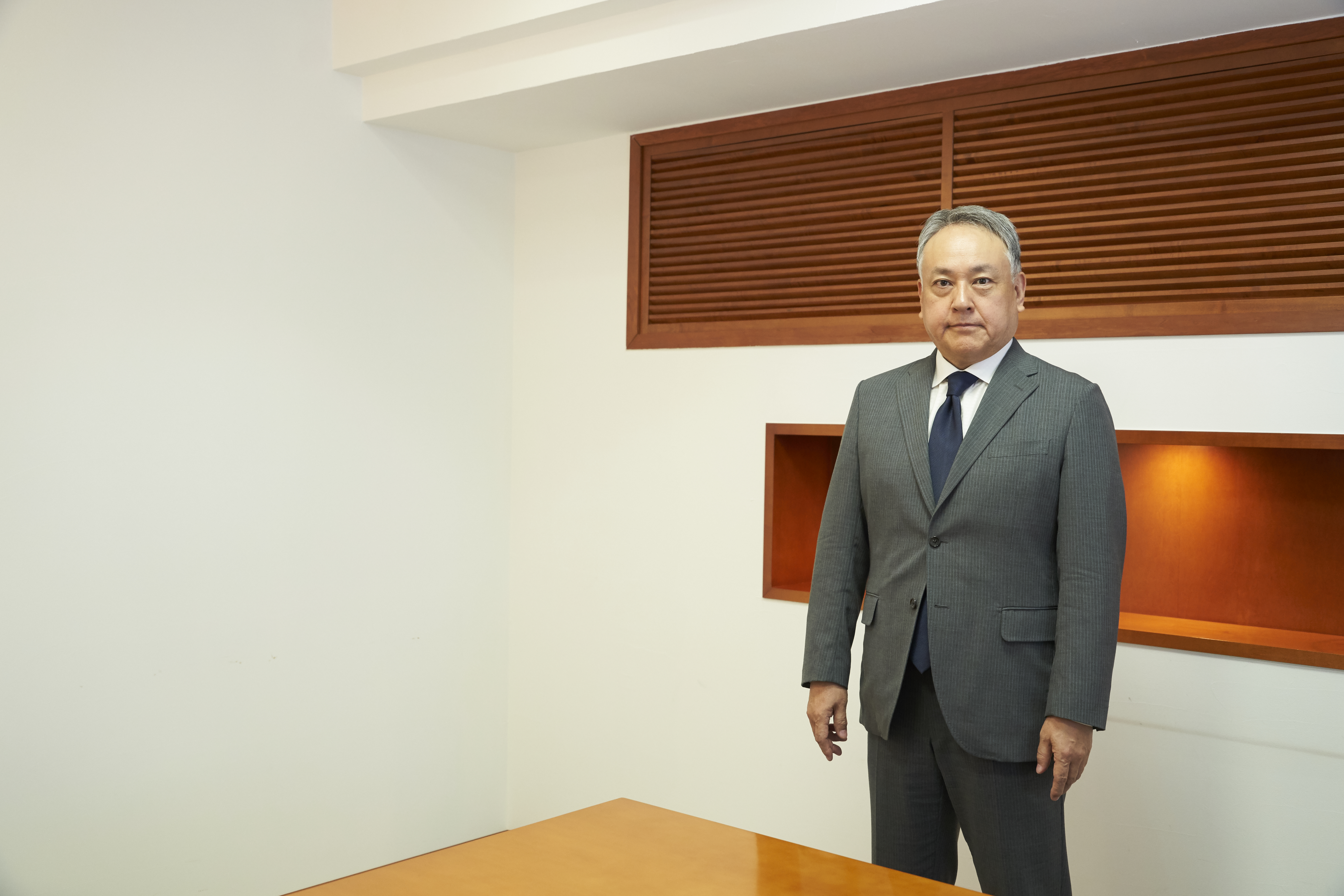 身近なこの場所で、家族のかけがえのない一瞬を呼び起こす。タイムカプセルのようなサービスを。（代表取締役社長／栗林由幸）