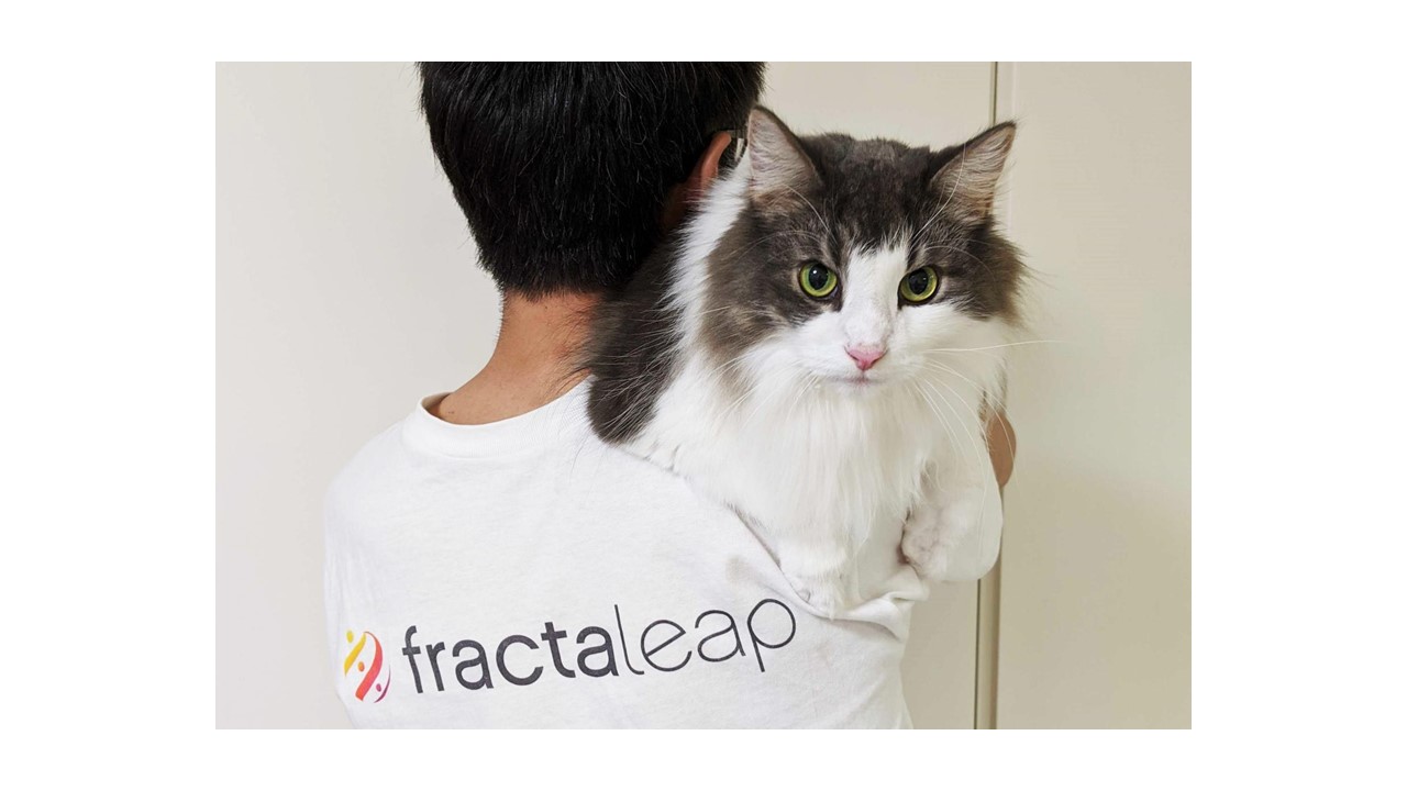 来日当初なら、入社しなかったかもしれない。社会貢献への情熱なんてなかったから。それなのにFracta Leapへと辿り着いた不思議