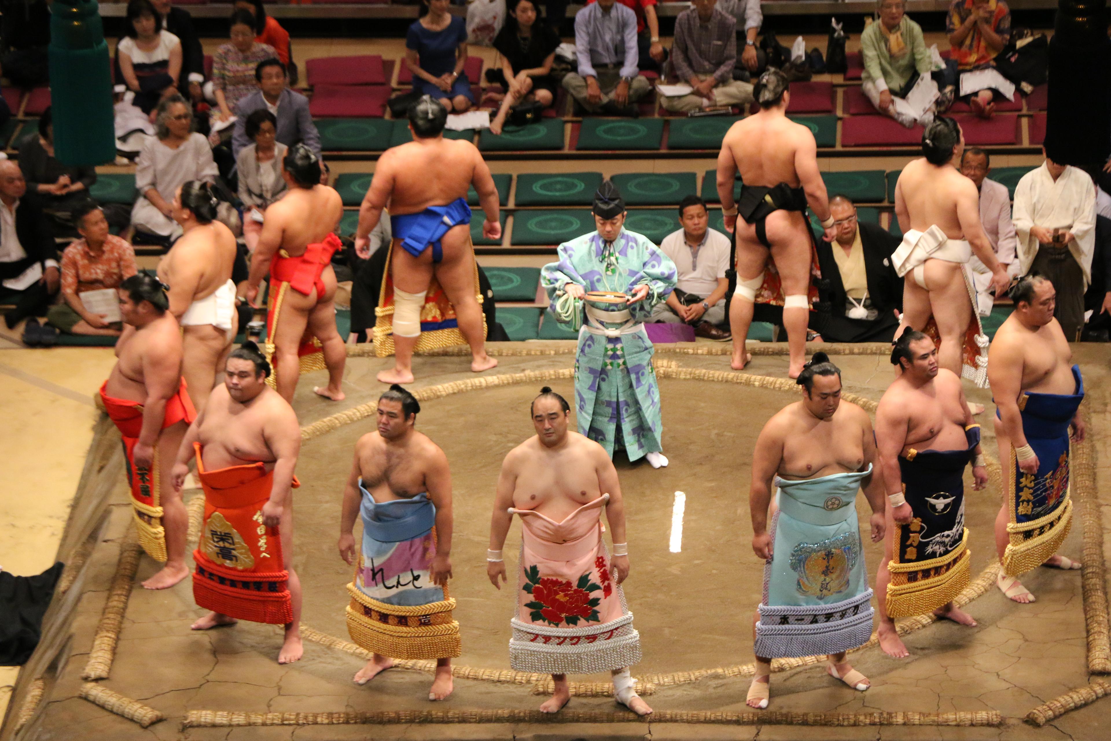 スー女から学ぶ社員コミュニケーションの活性化 Alh S One For All