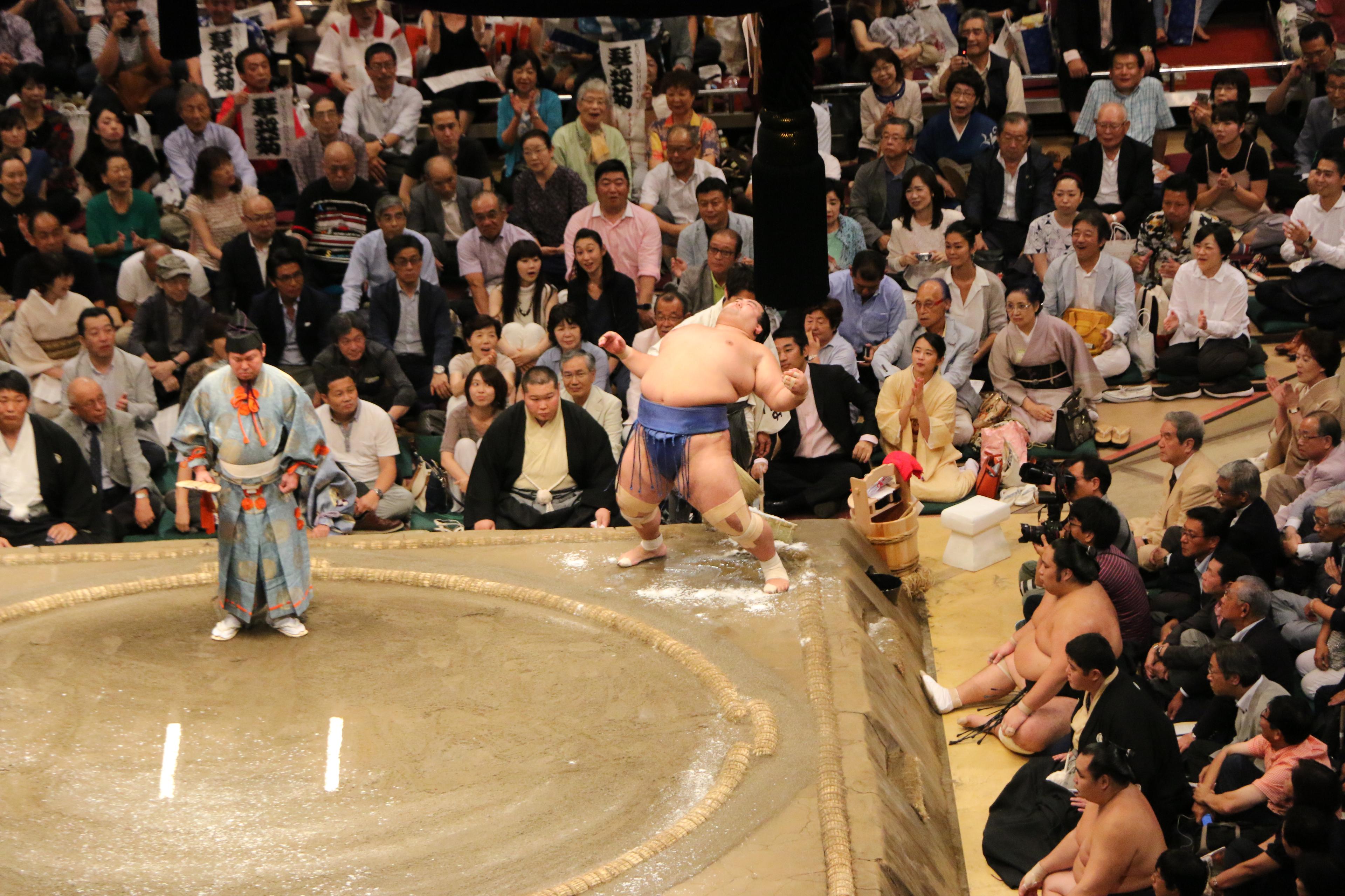 スー女から学ぶ社員コミュニケーションの活性化 Alh S One For All