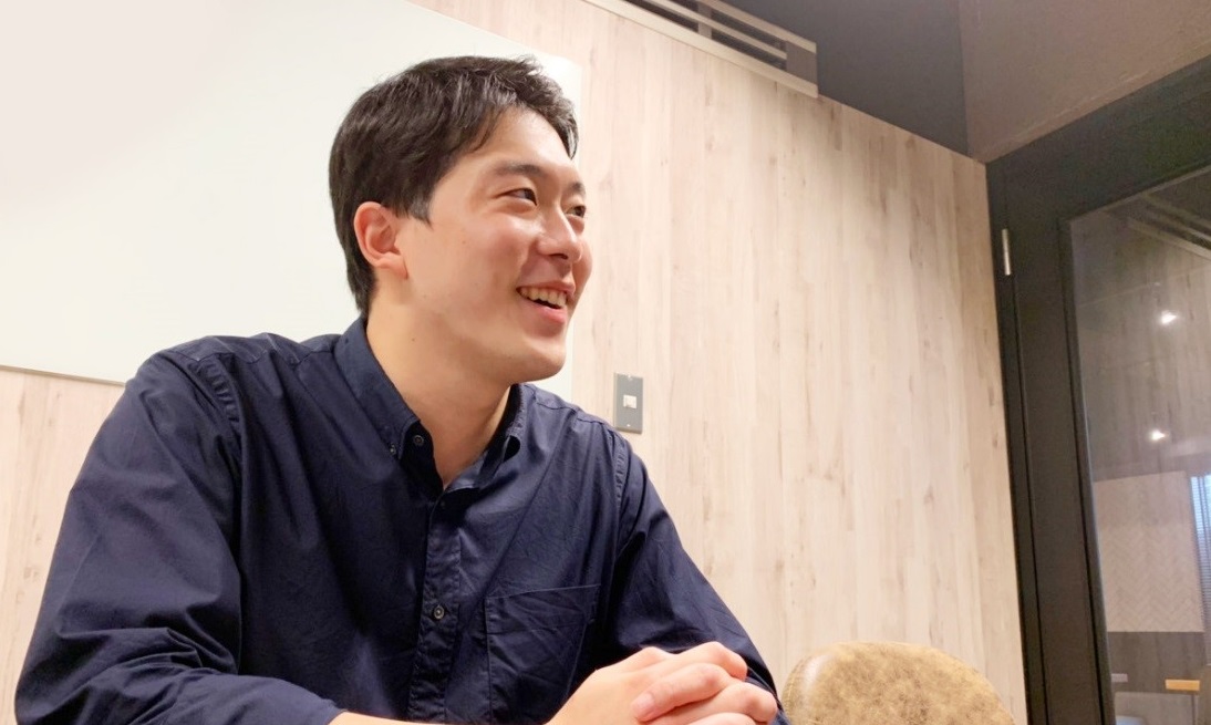 自由度もスピード感も、相性120％以上！社員数千人規模の大手からベンチャーに転職したら、最高でした。