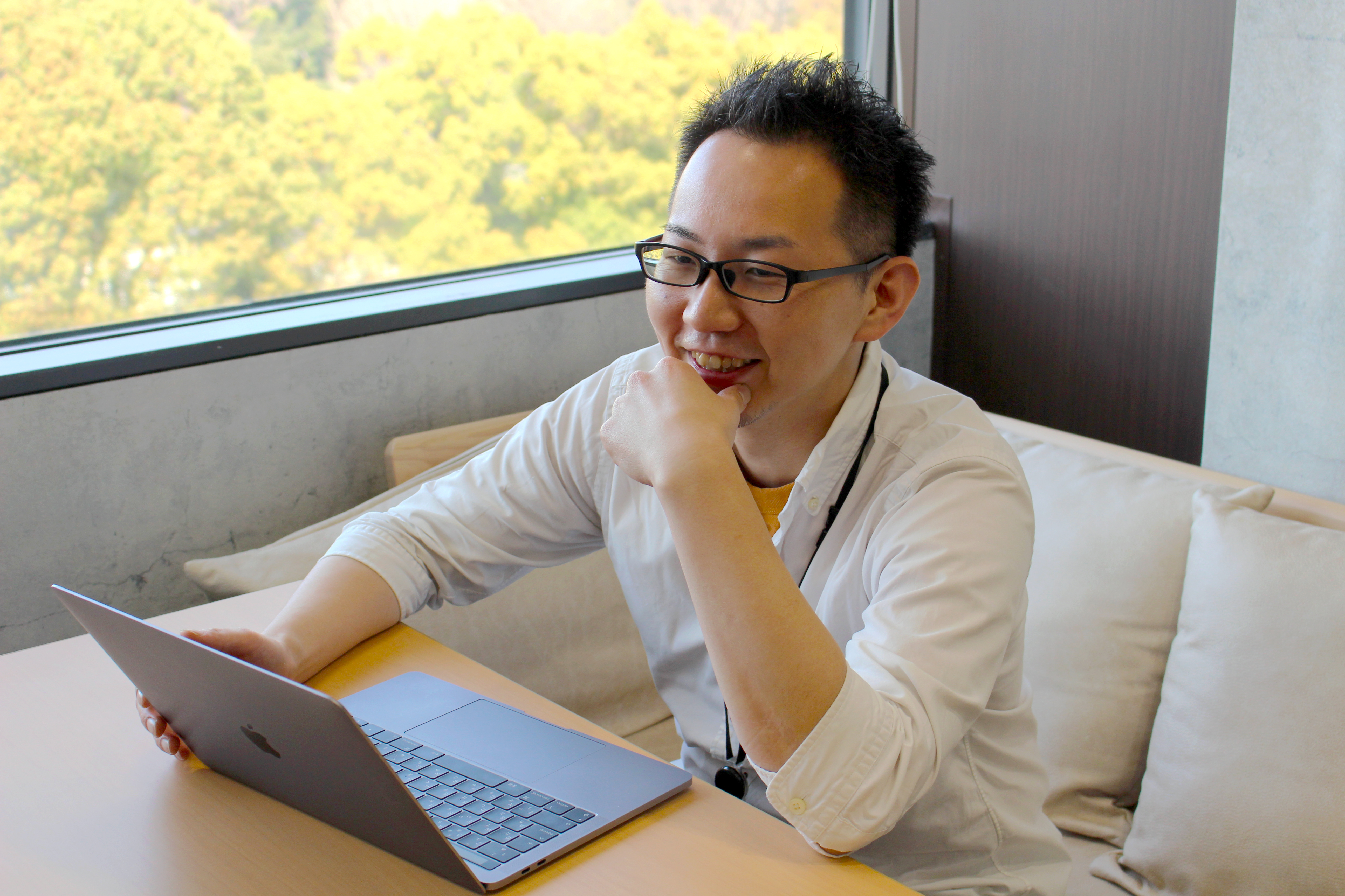 【社員紹介】「iOSエンジニアとWebデザイナーどちらもやりたい！」が叶った　スキルを全て活かした転職
