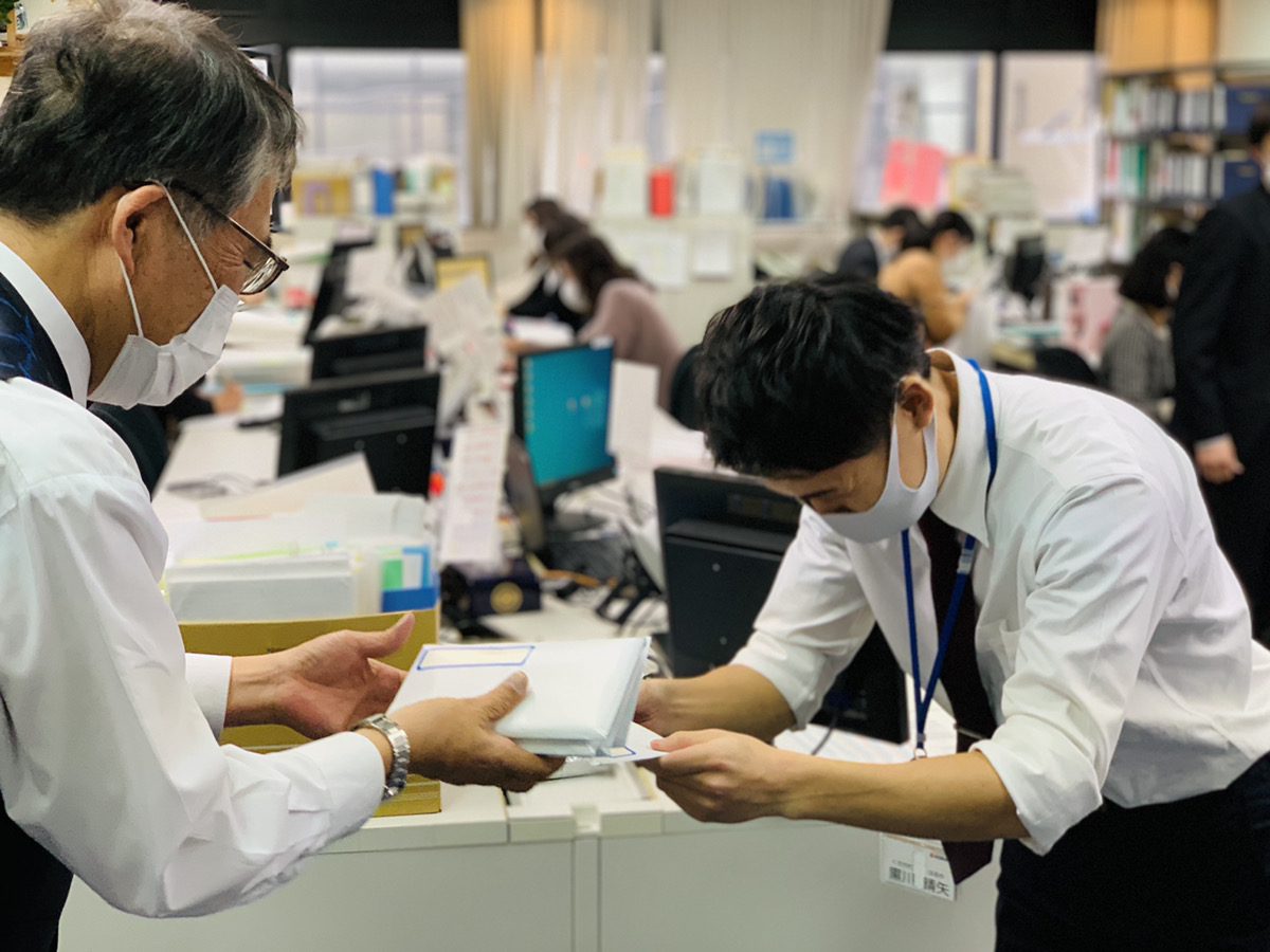 嘘じゃない‼　〈冬・決算賞与の支給〉