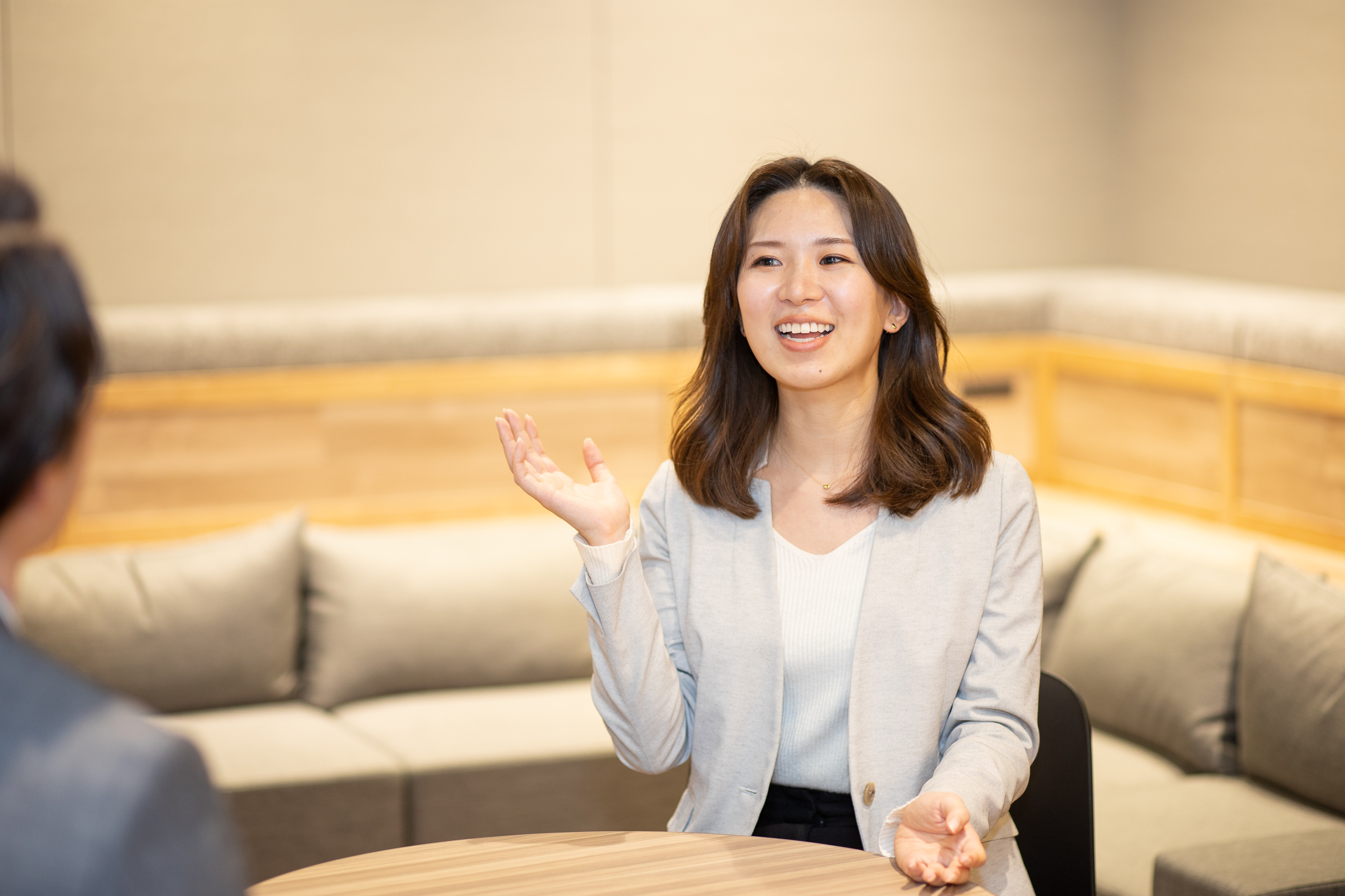 営業経験もマネジメント経験もない私が、1年で最年少リーダーまで成長できたワケ。