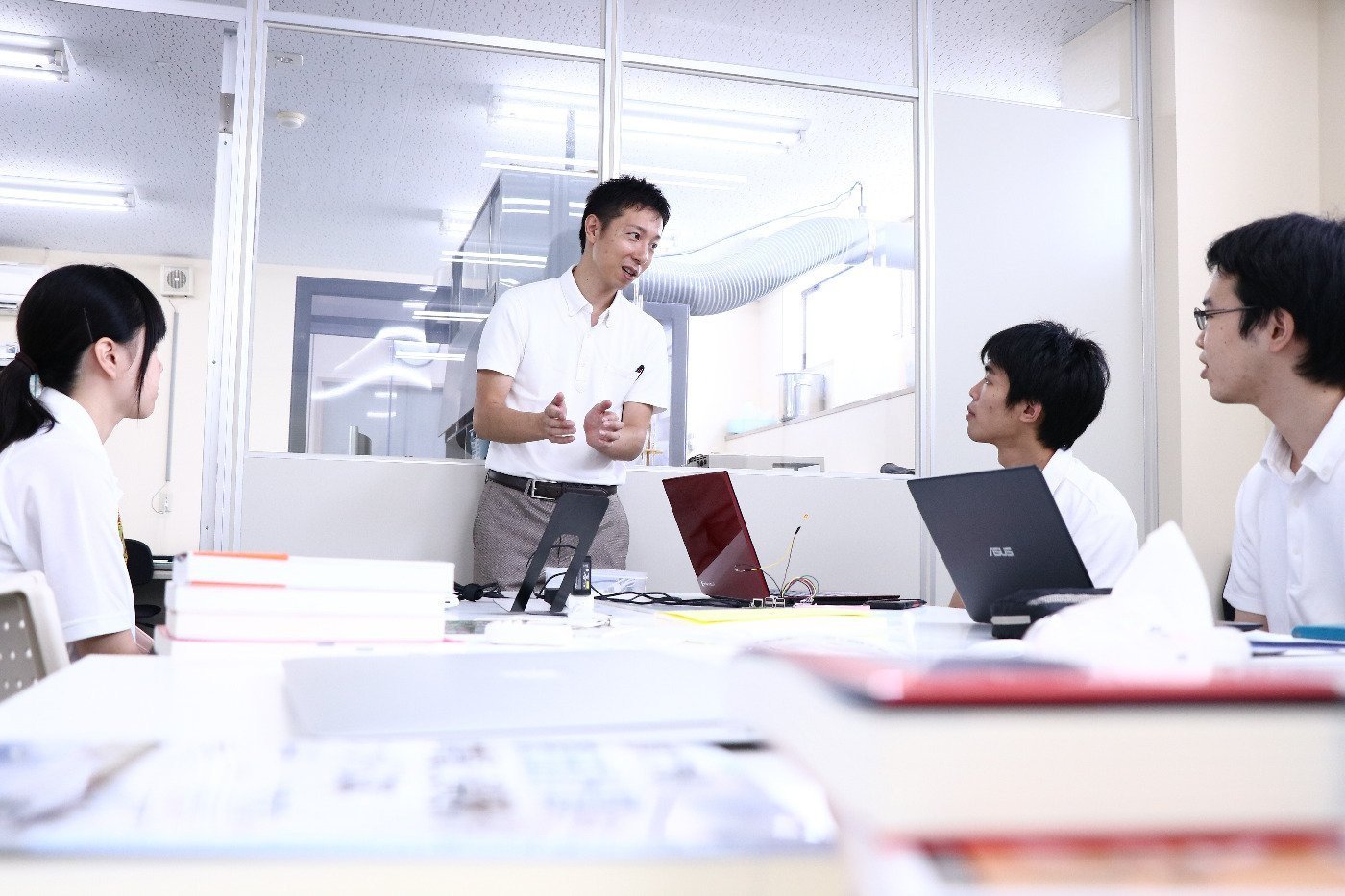 学生さんの見学やインターンシップを多数受け入れています。