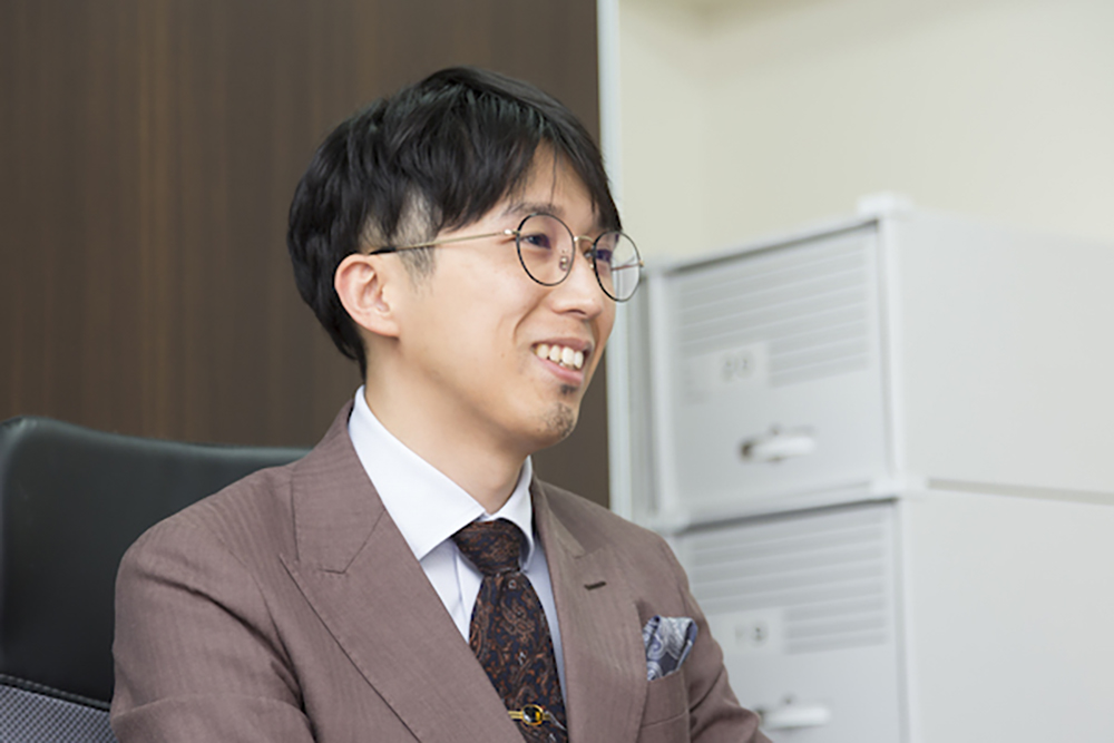 所属弁護士へのインタビュー⑦花田弘介（神奈川県弁護士会所属）