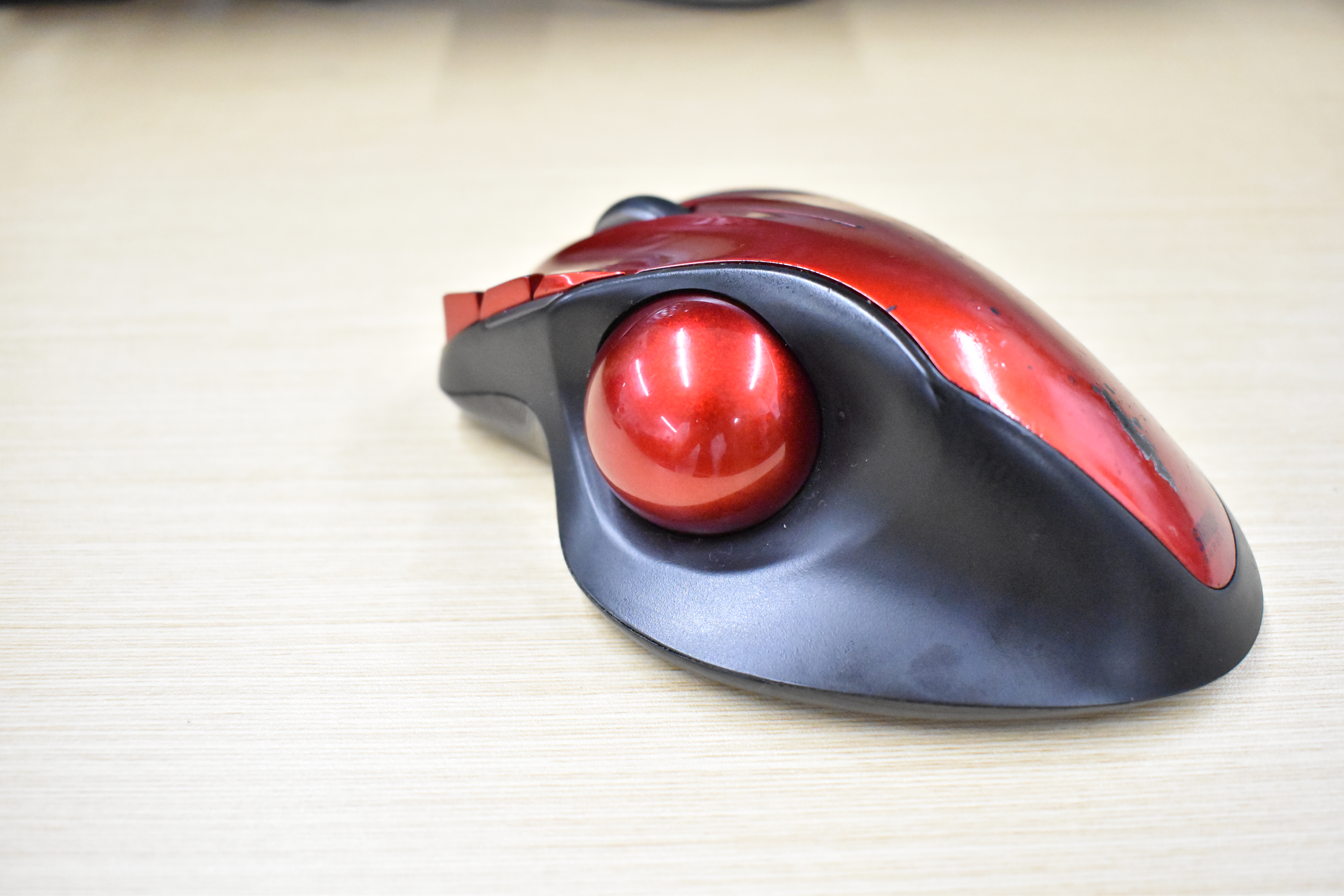 仕事の生産性はマウスで変わる？!密かに話題のトラックボールマウスとは?