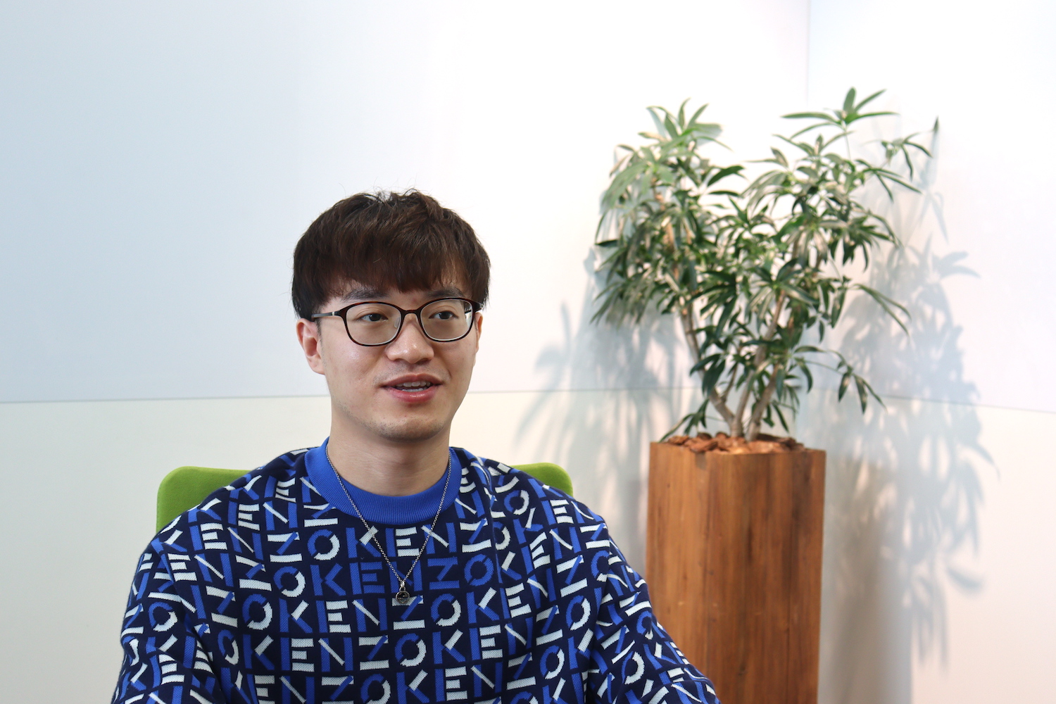 効率を意識しつつ、どうやったら責任を持ってクライアントの要望に応えられるかを考える社風です