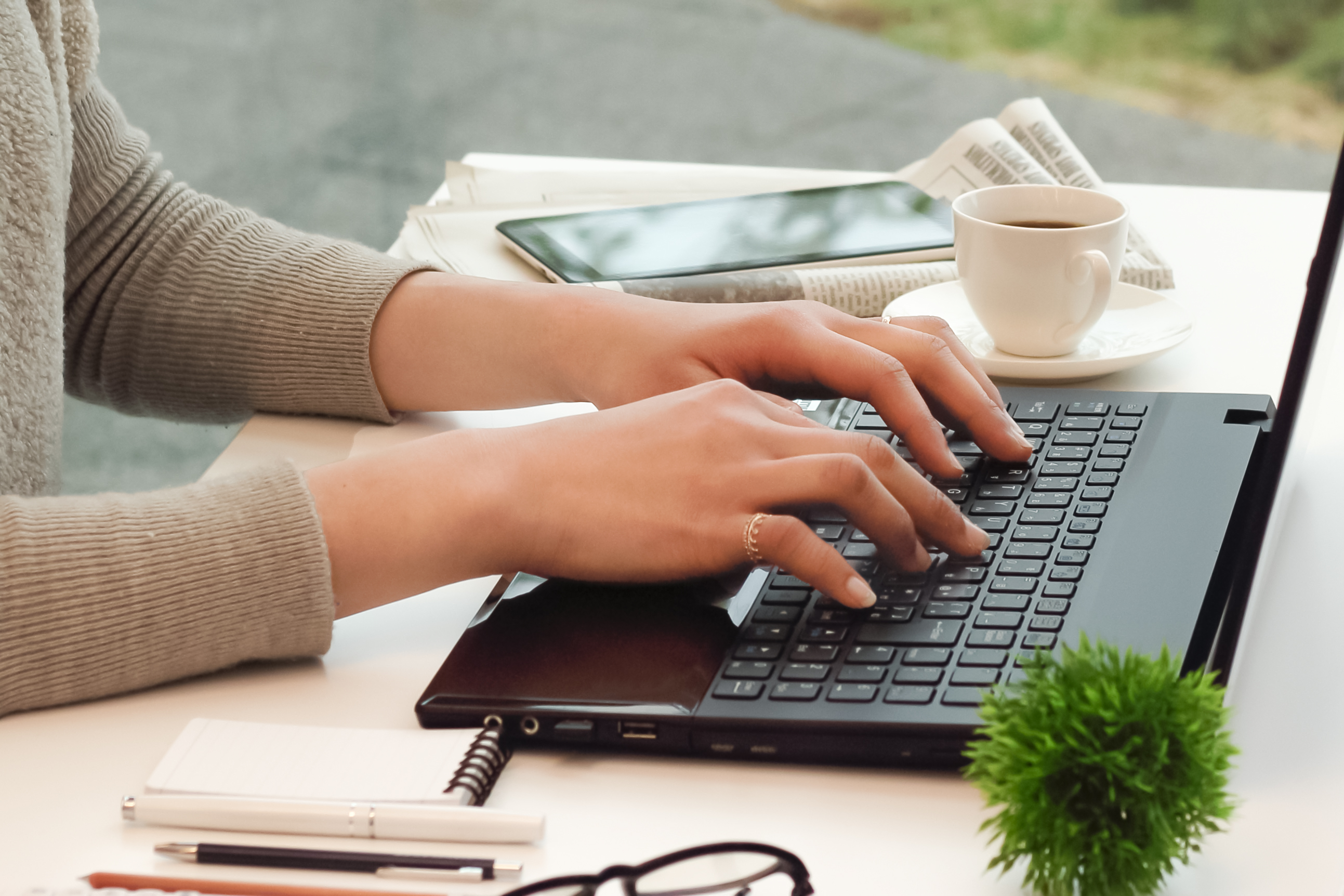 「Webライター」の業務内容や1日の仕事の流れをご紹介します！