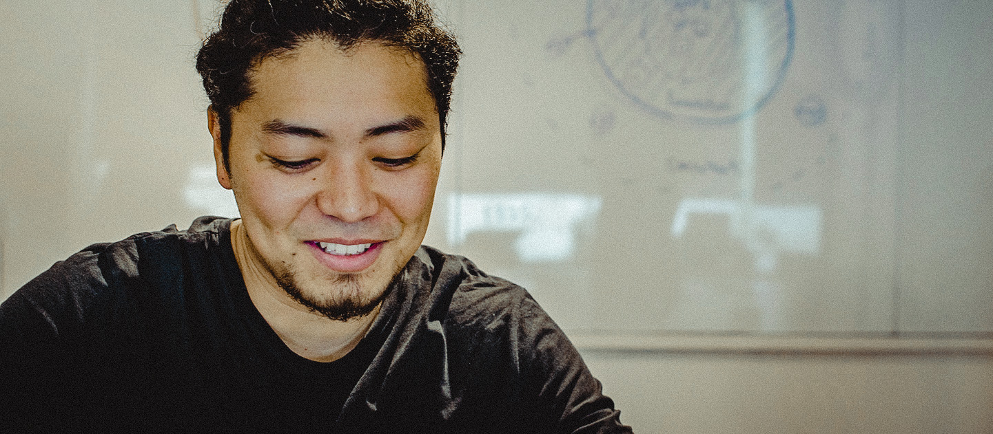 よく学びよく学びよく学ぶ、学びと成長に妥協を許さないデジタルデザイナーのこだわり