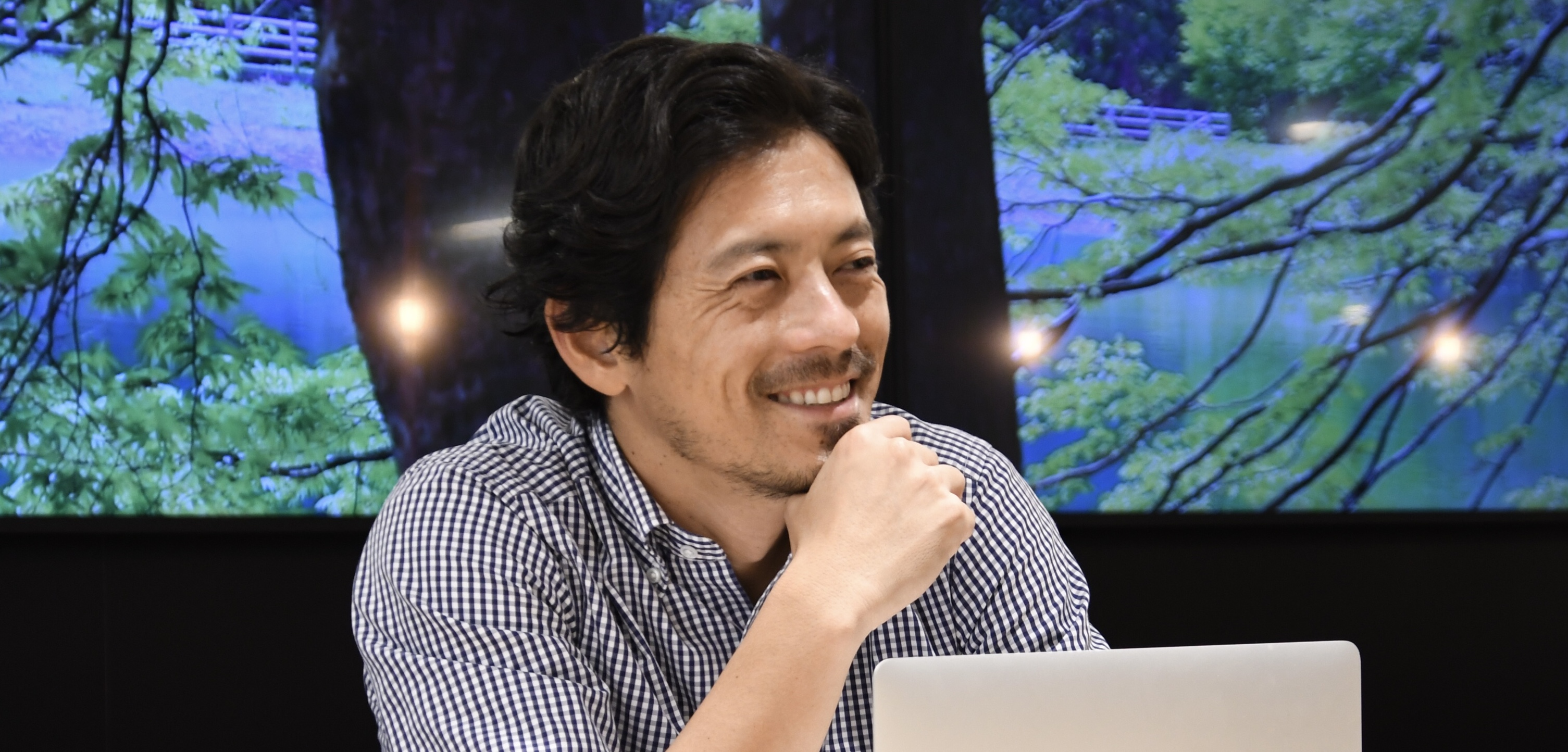 【メンバーインタビュー#4／鈴木啓太】ピッチ外でも“水を運ぶ人”を目指して。AuBが実現したい世界とは。