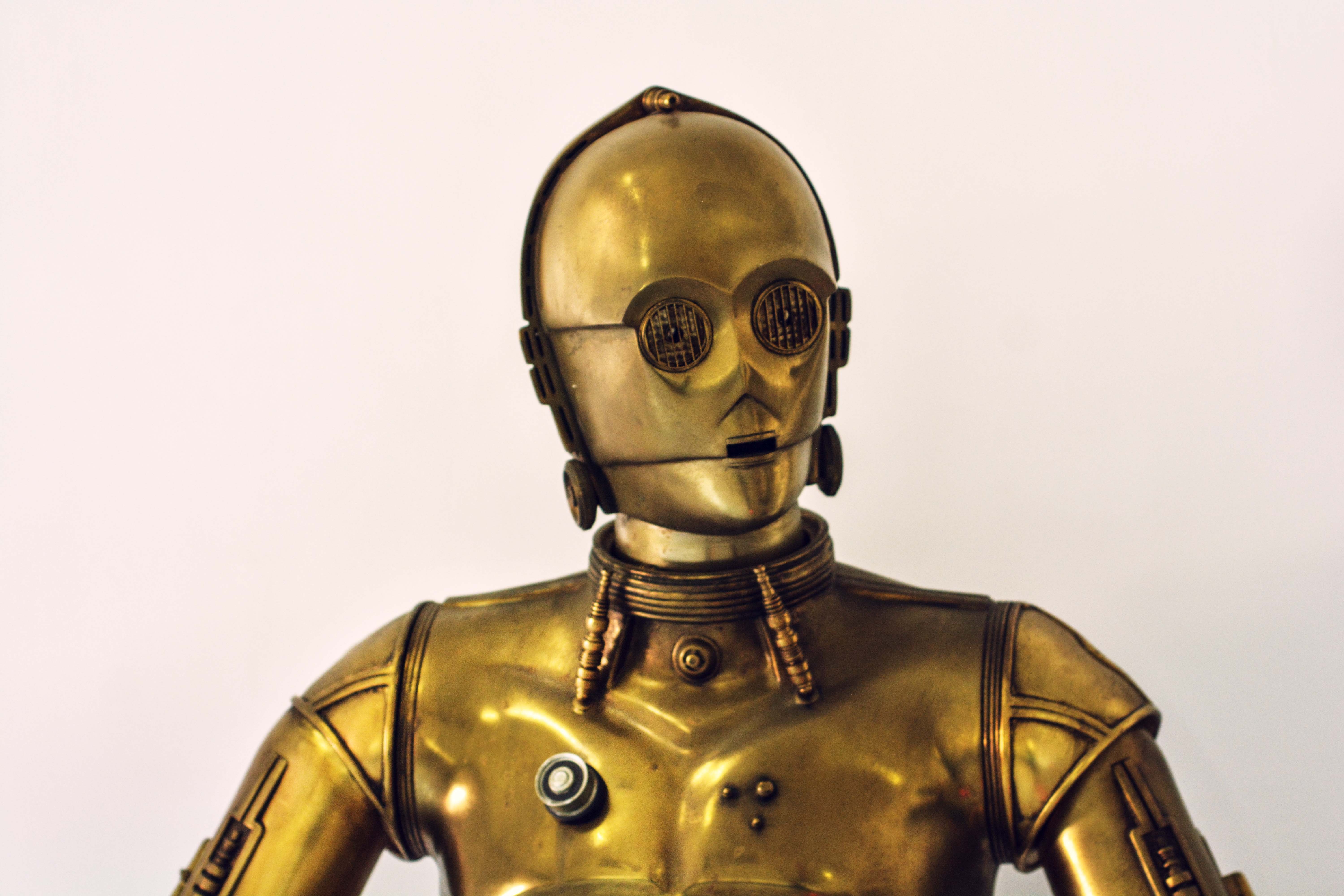 人型ロボットの長所はなんだろう？