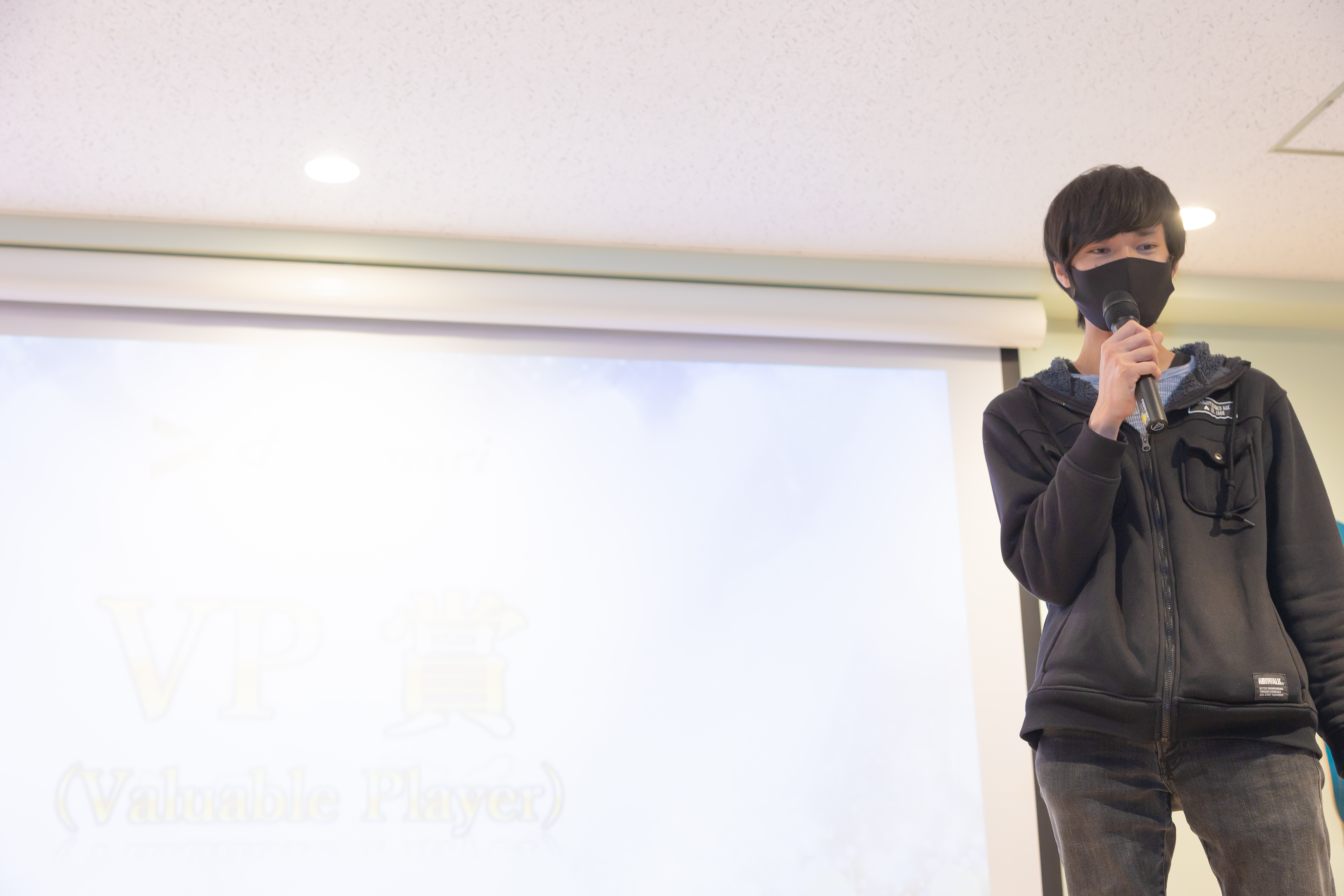 ベンチャーに新卒入社して悩んでいた僕が、1年後にVP賞を受賞できた話