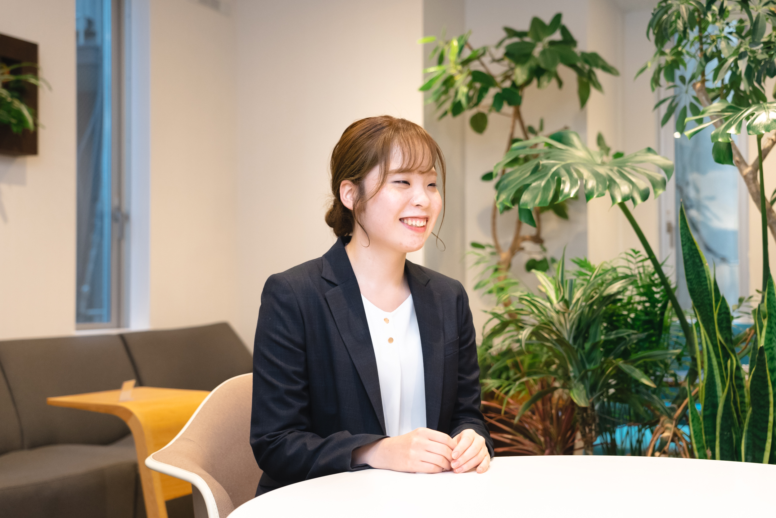 未経験で入社して半年、法人営業として活躍する宮崎の「いま」