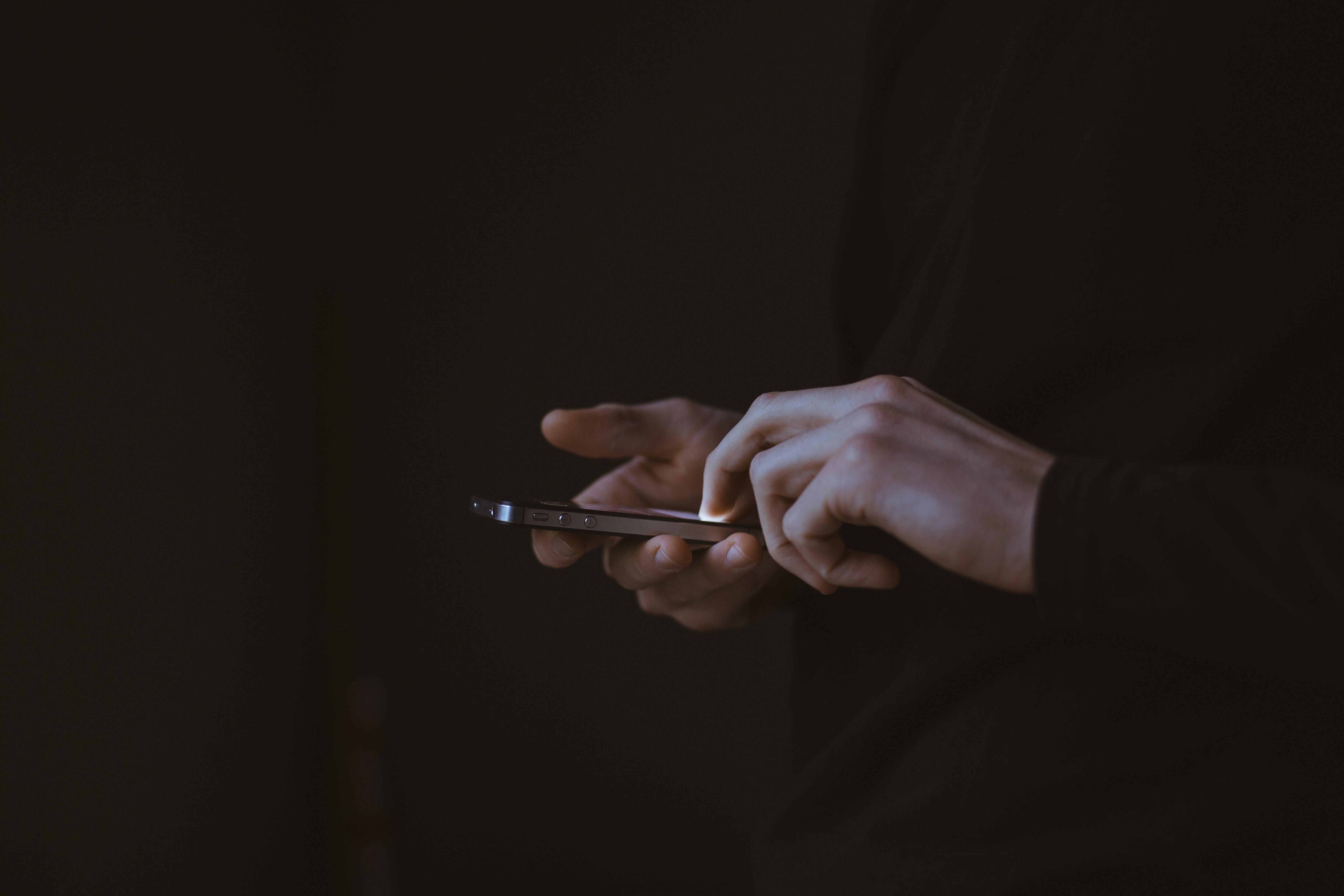 どのくらい使ってる？LINEのサービス