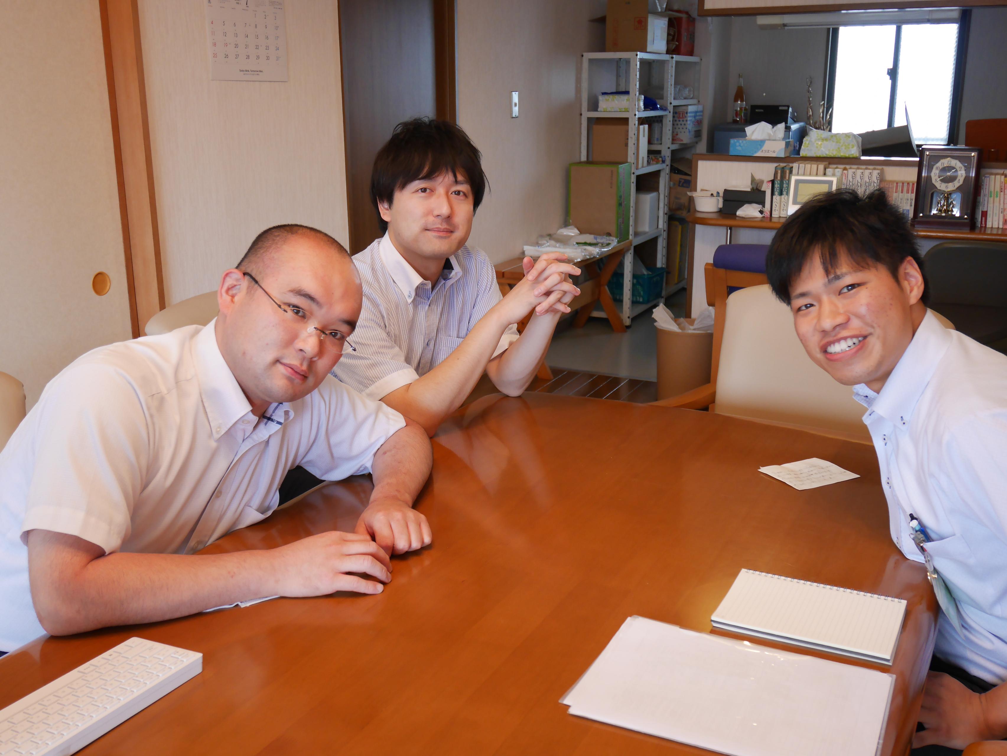 入社3年目の宗形が緊張の社長面接受けてきた！　　　～見よおれの一年の頑張りを～