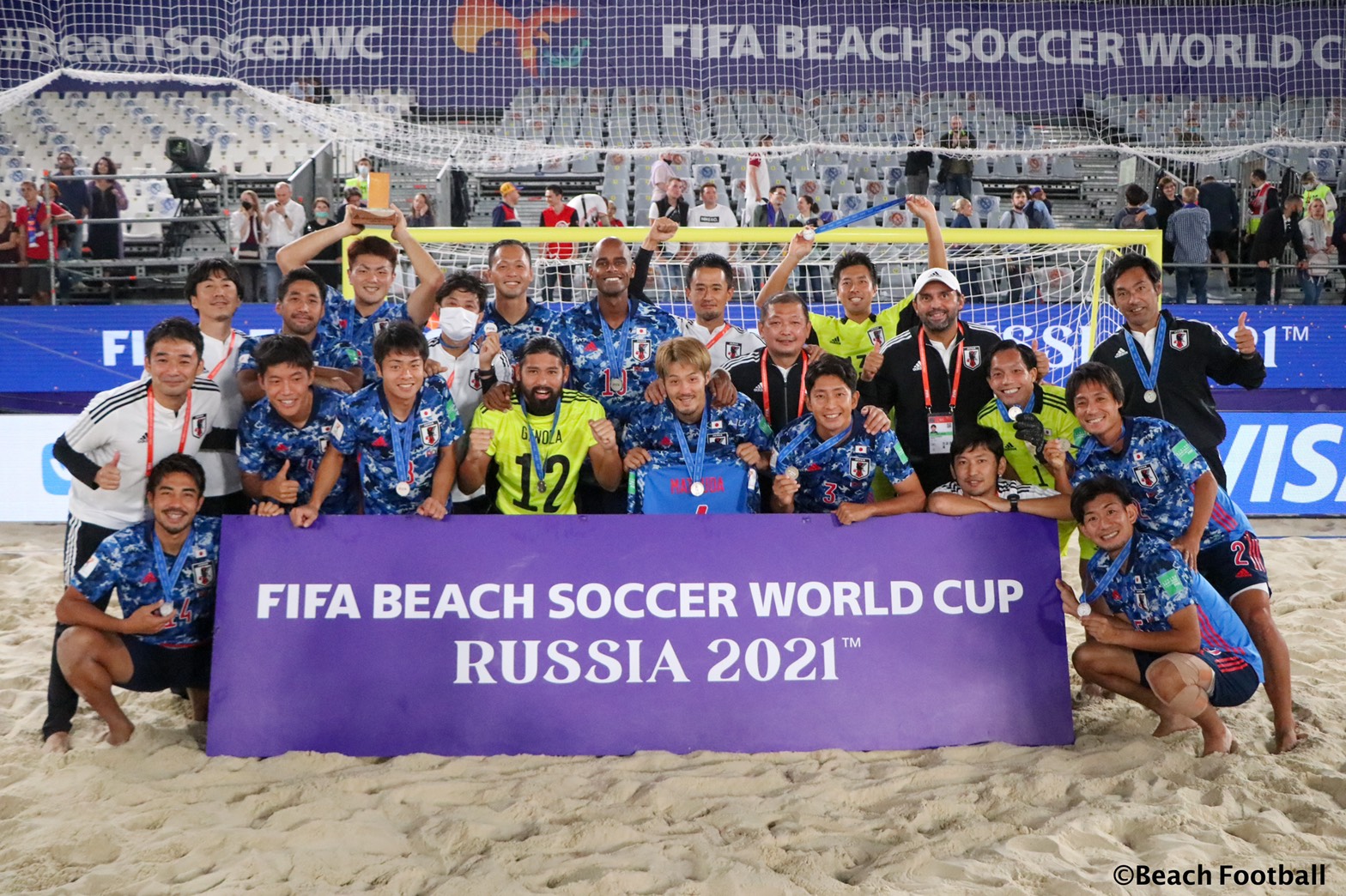 アスリート社員原口さんのビーチサッカーW杯準優勝祝勝会を開催しました！！