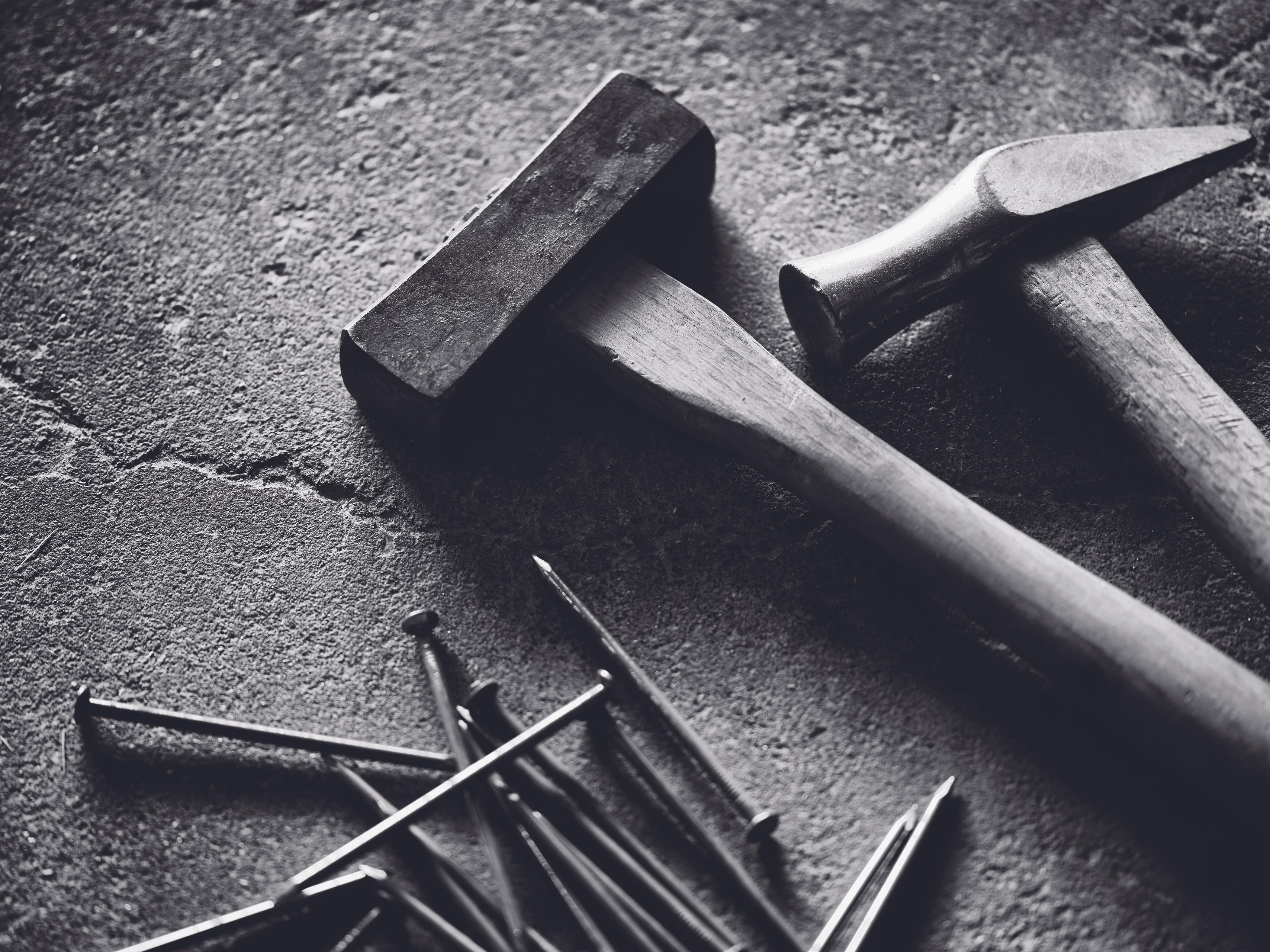 「クギはカナヅチに会う日を待っているんだと思う。」工務部より