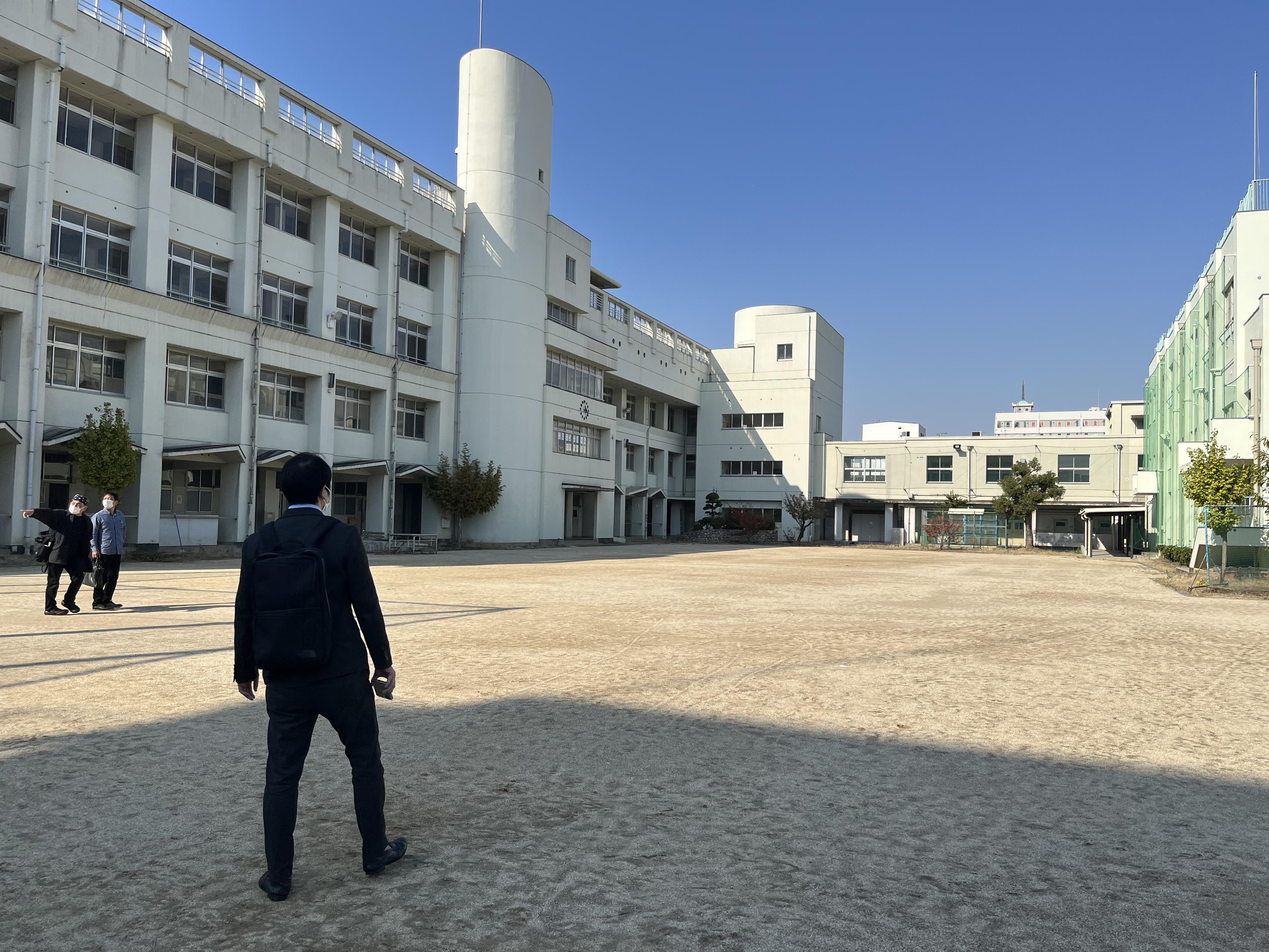 小学校へ事務所引っ越しプロジェクト！