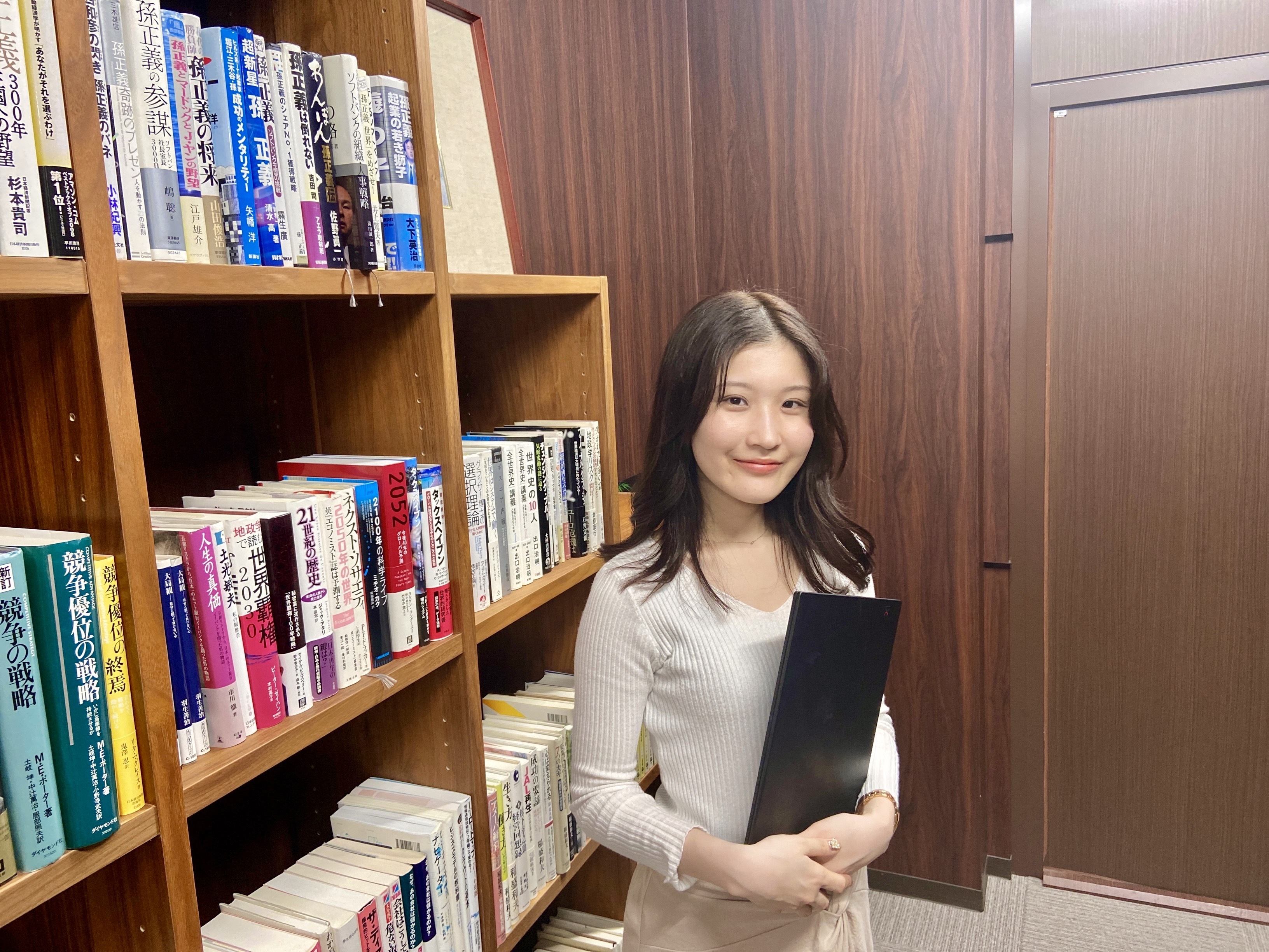 【所員インタビュー#3】『法律はアートである』恩師の言葉がきっかけに～21年新卒入所