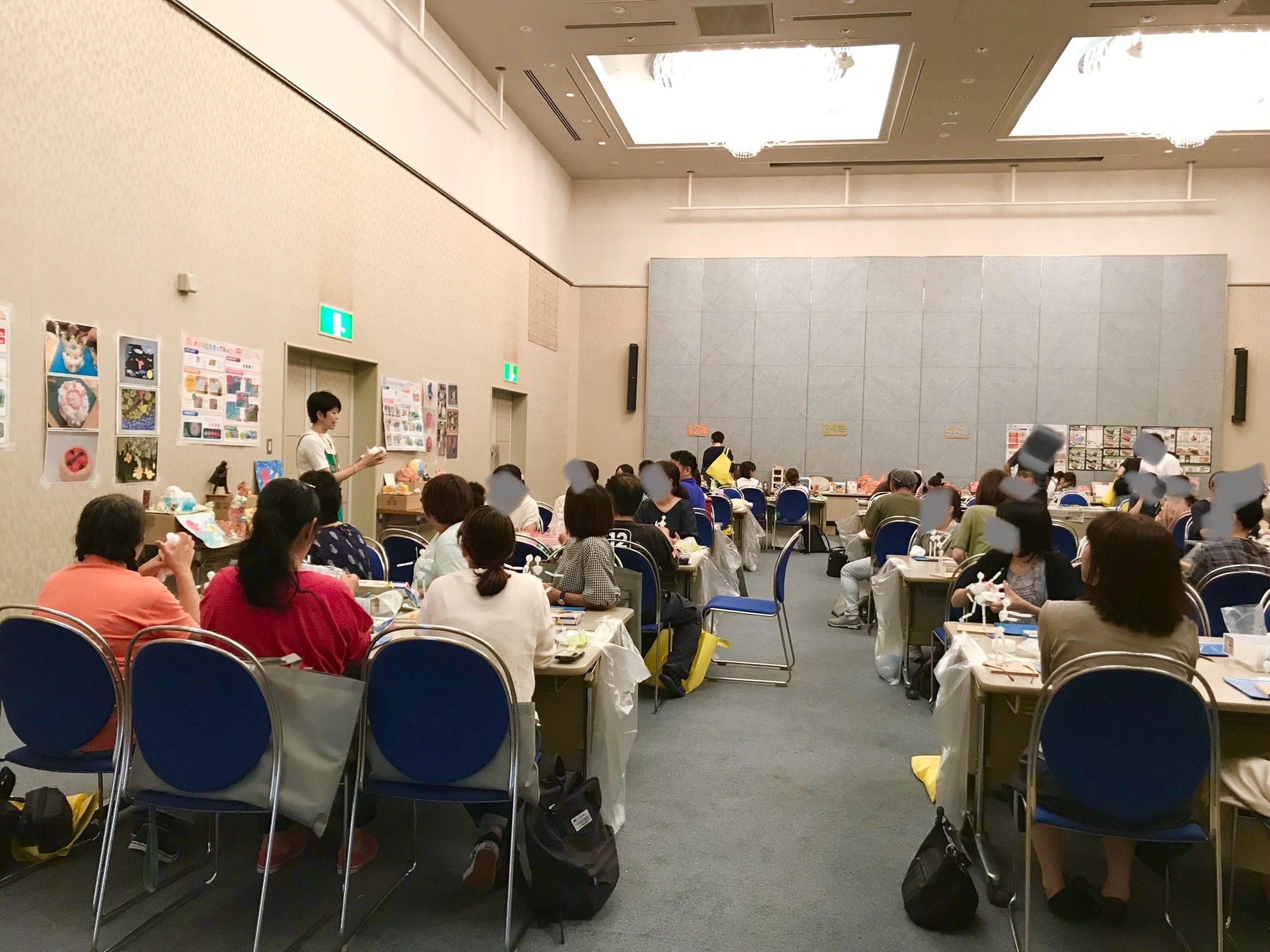 先生へ届け！　図工教材の講習会（営業部）