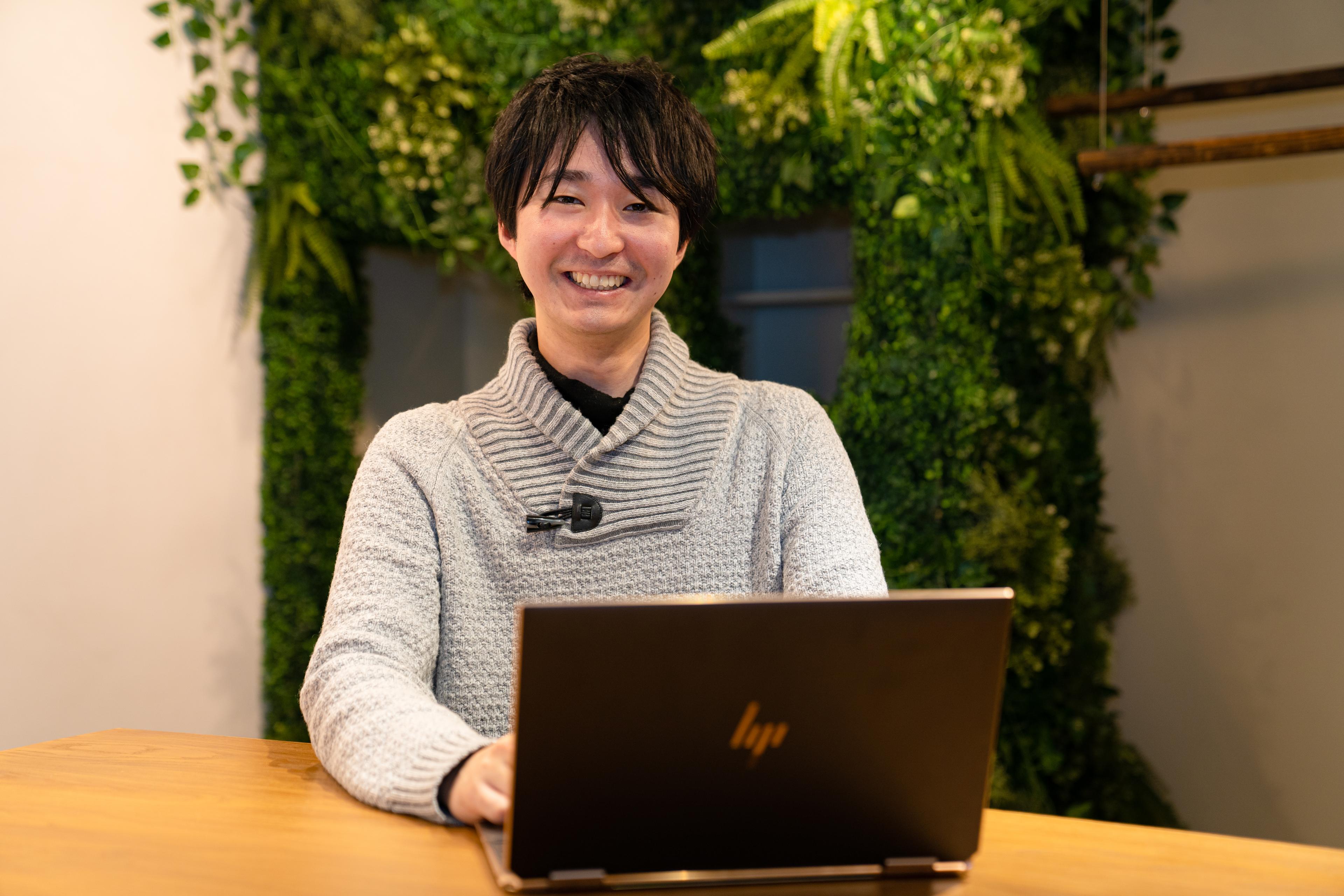 Tech Grow UPを活用し未経験からITエンジニアへ挑戦中の彼の現状に密着してみました！