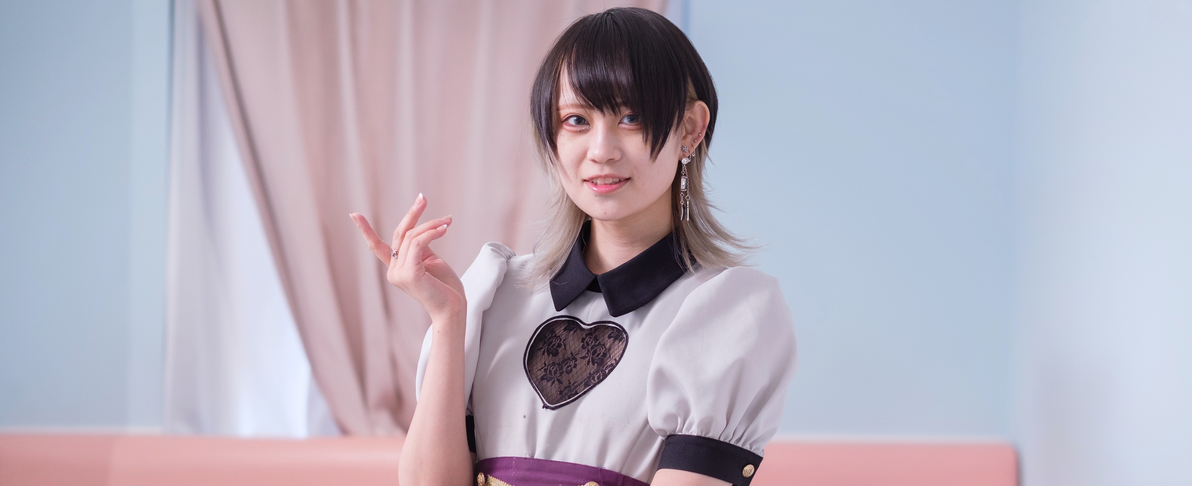 【メイド店長であり、インフルエンサー兼TikToker】メイド服や内装のデザインも私がします。