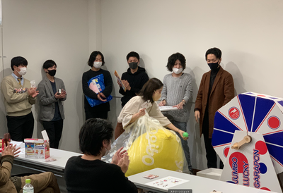 【12月度】「表彰式、ビンゴ＆巨大ガラポン大会」を開催しました