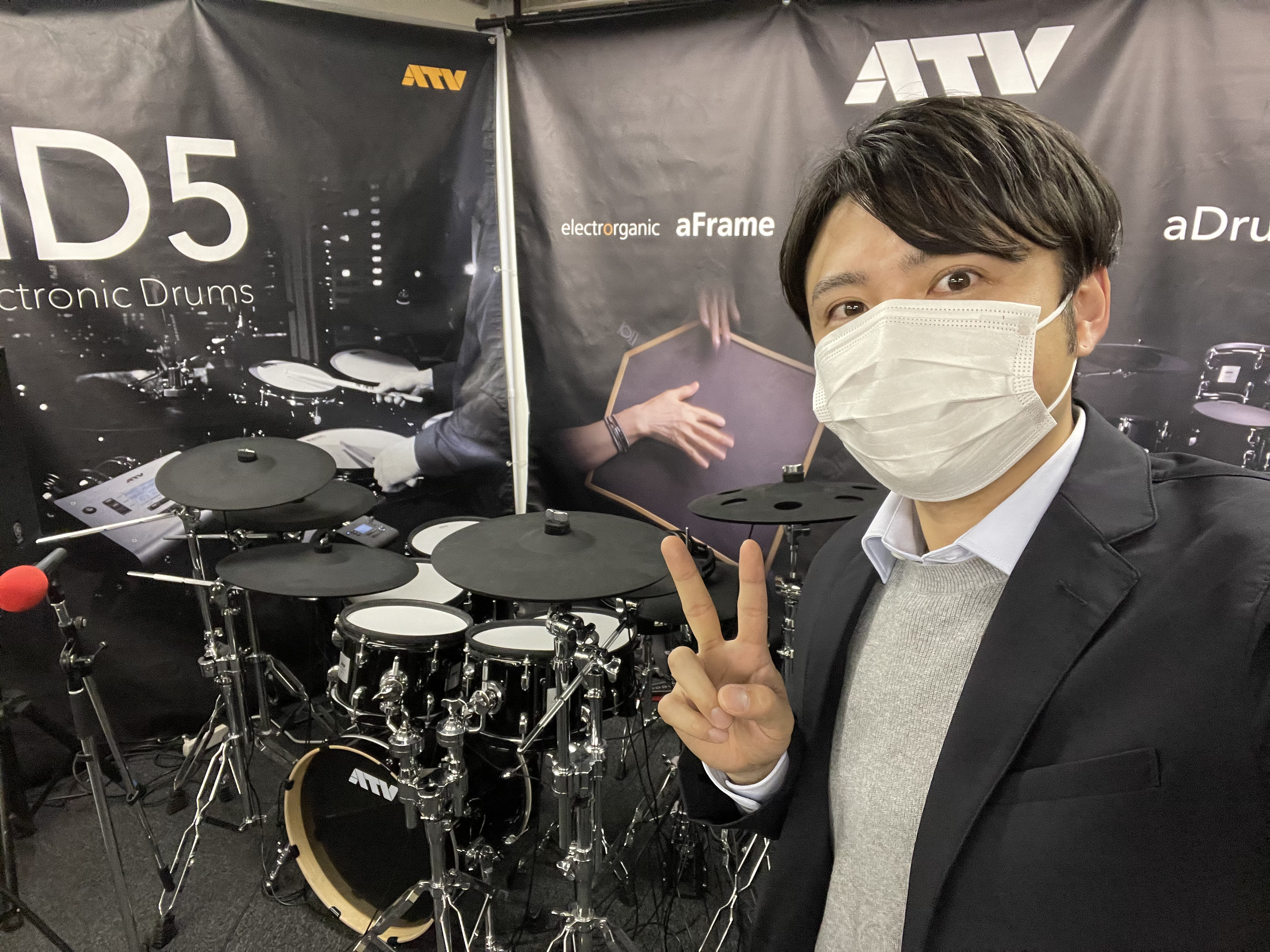 入社１か月の採用担当が語るラスファクトリーシリーズVol.1～社内が『ROCK』だった件～