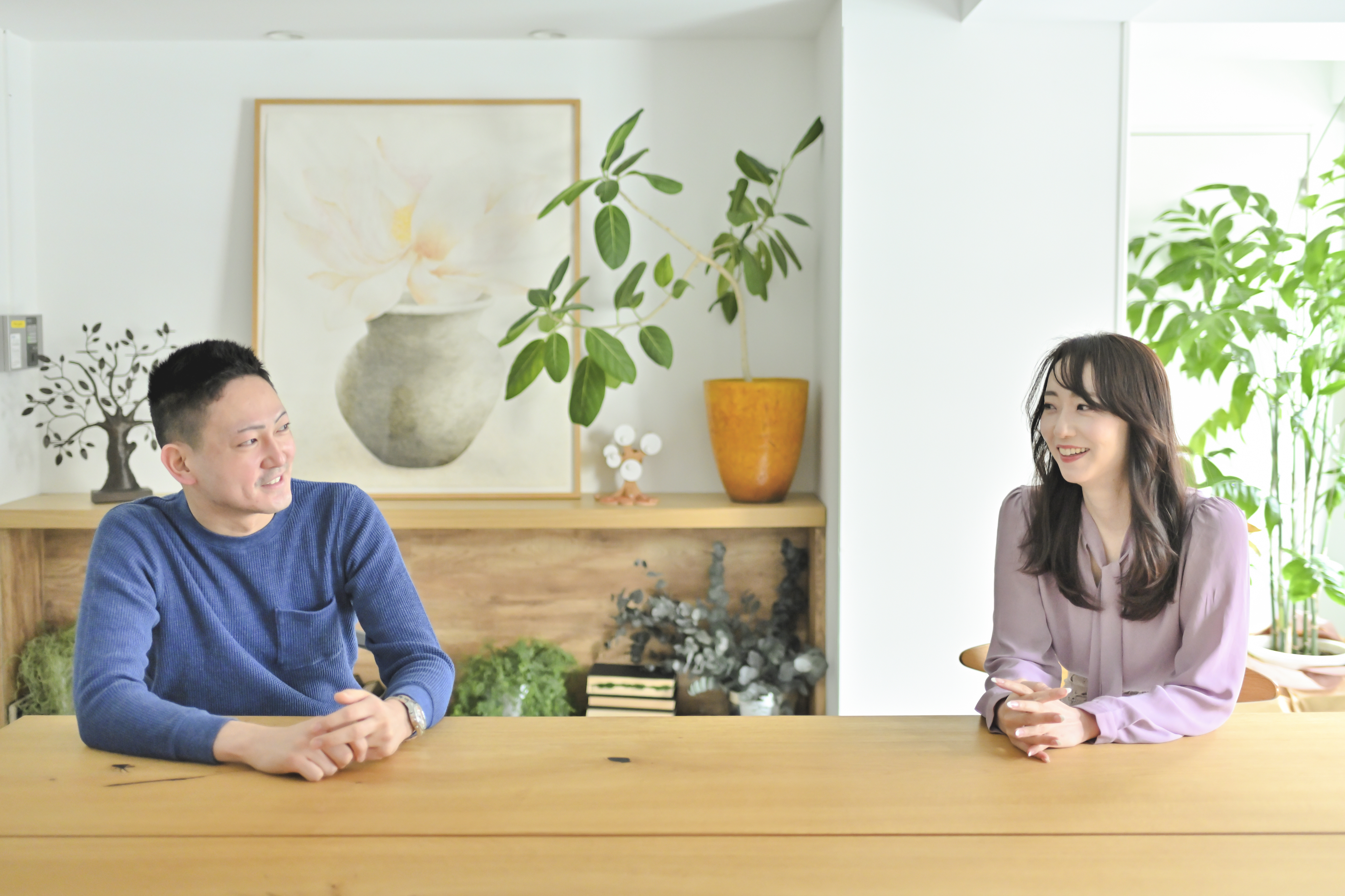 まるで子育てする夫婦！？   圧倒的な情報共有量で“成果を出す”営業とSEの関係。