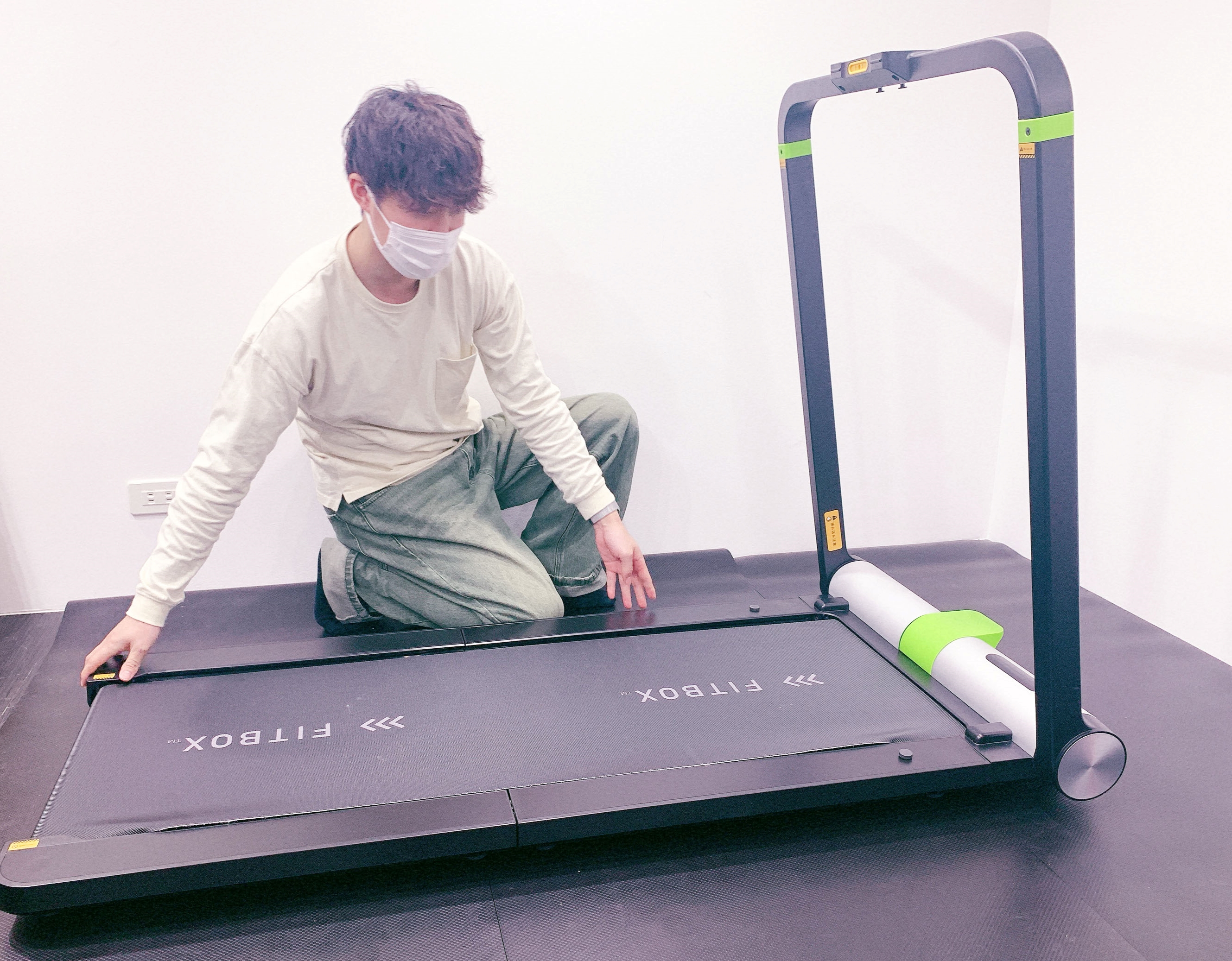 FITBOX TREADMILL 折りたたみ ルームランナー 電動 FITBOX Treadmill 電動