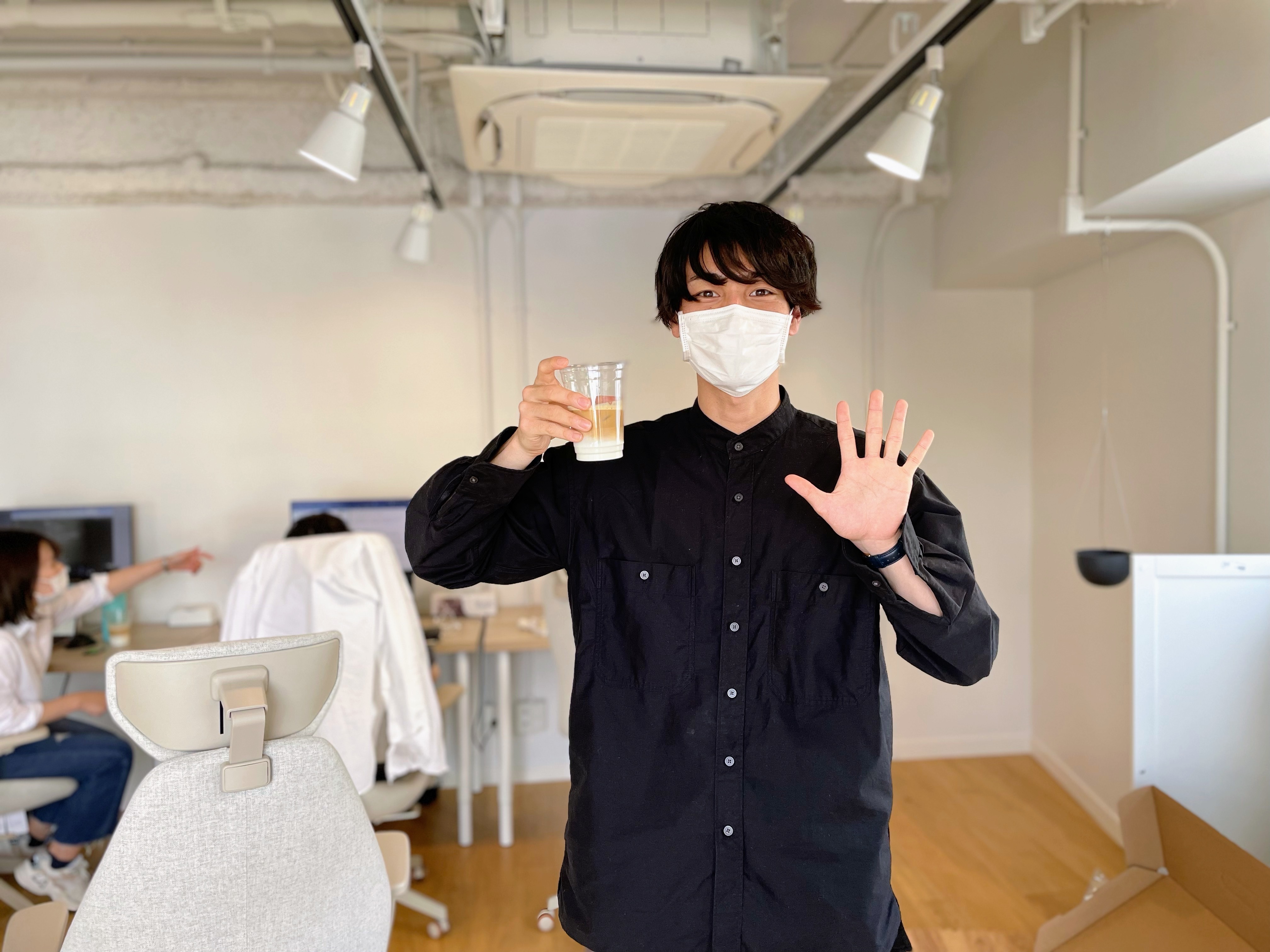 編集インターンって何するの？メンバーの超リアルな1日に密着！【株式会社viviane】