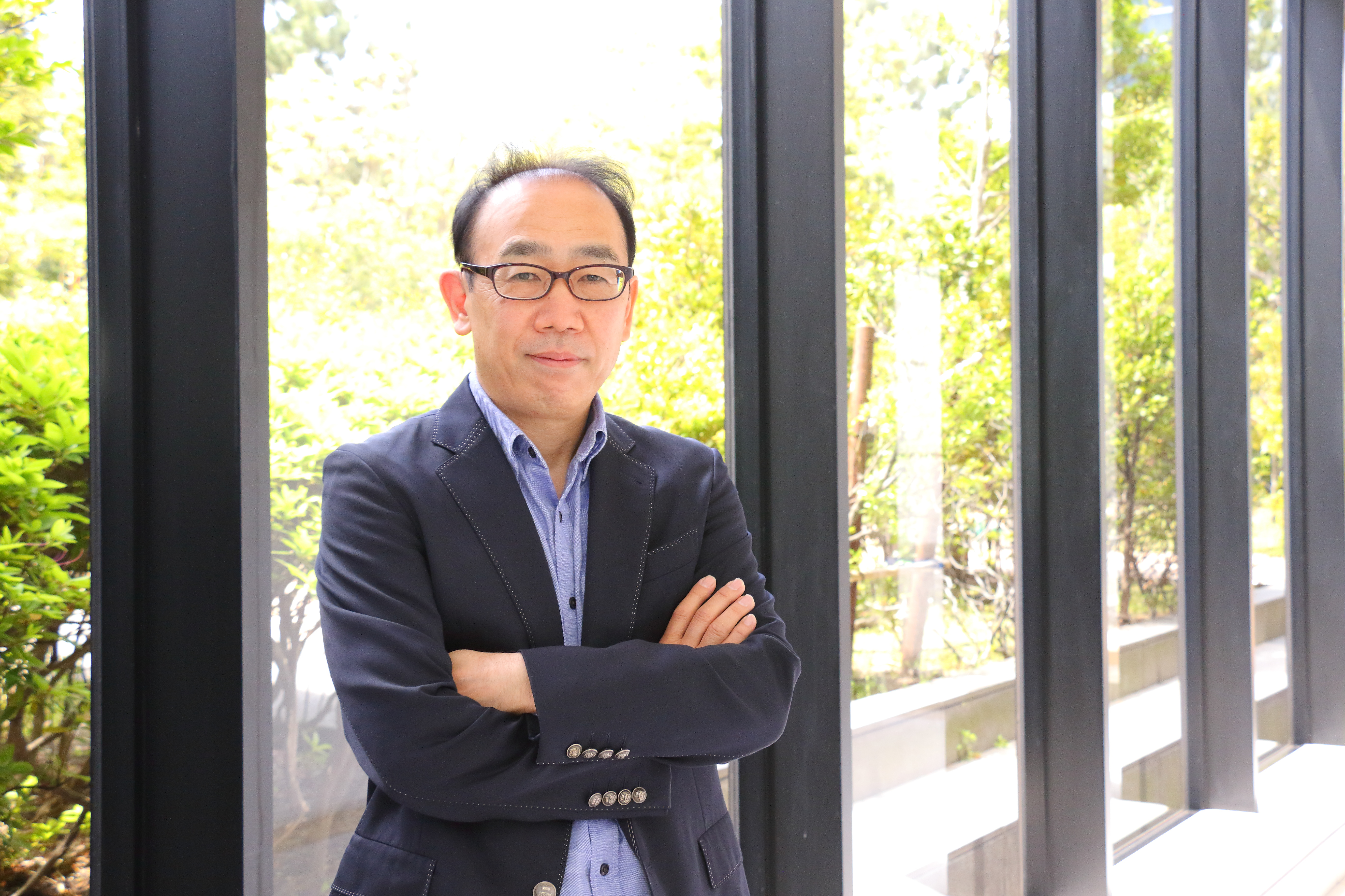 「残業がない」最先端の大型自動倉庫の秘密とは