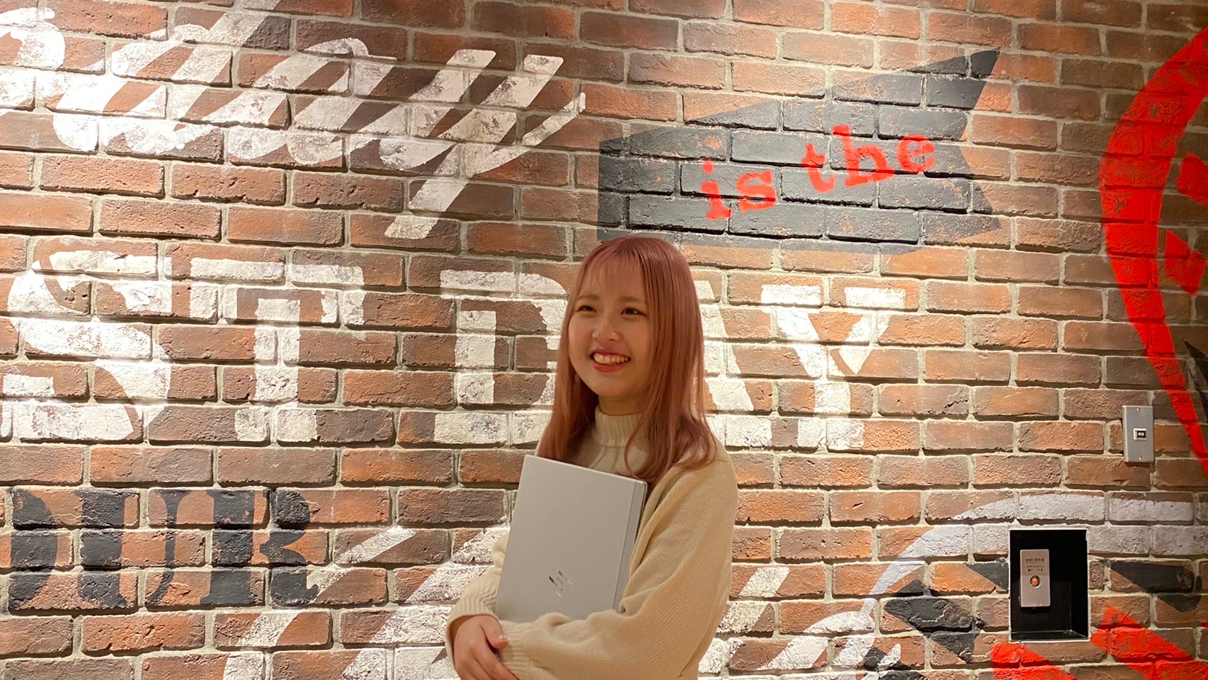 【新卒若手社員へインタビュー！_vol5】デザイナー社員の「データＸで働く理由」と「1日の過ごし方」