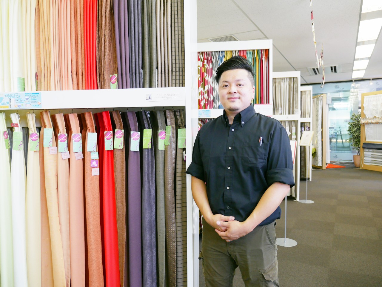 【社員インタビュー】最初は接客自体が苦手だったという課長代理に移動ショールームや矢田の魅力を語ってもらいました。