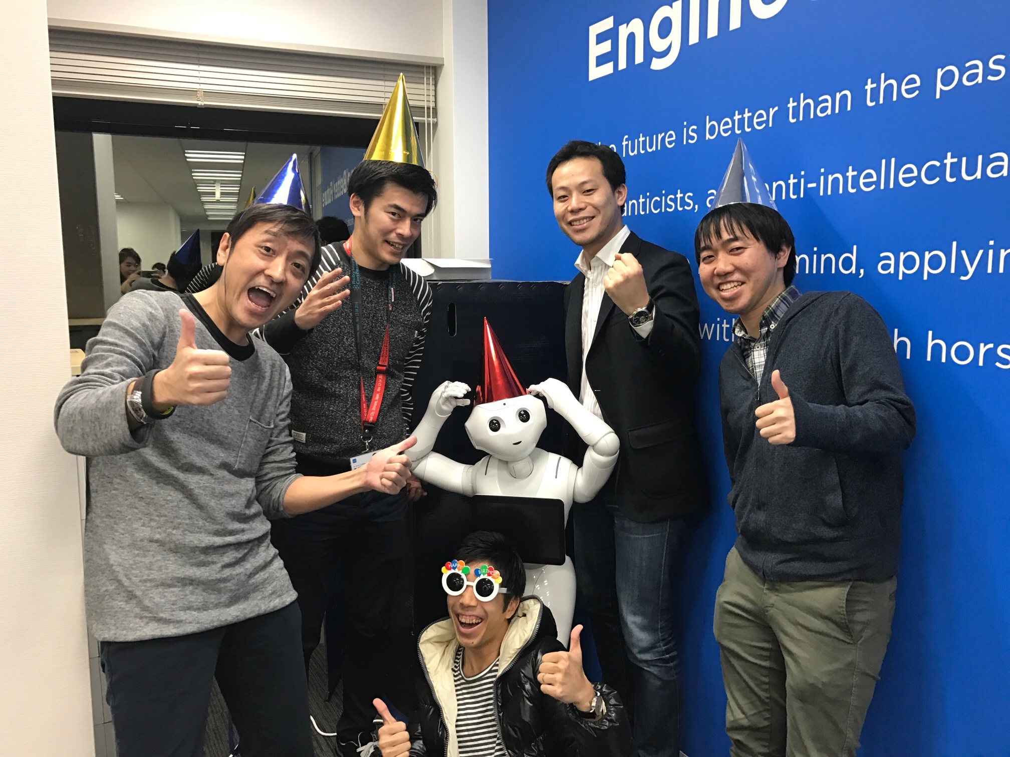 バックオフィスの父が読み聞かせる「北風と太陽」
