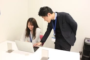 平均年齢は25.9歳。早ければ入社1年目から責任ある立場を任せてもらえるほど、意欲と実力のある社員が昇進できるのも魅力。