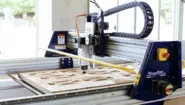 はじめての人でも使い易いようカスタマーファーストで開発されたデジタル木材加工機のShopBot（ショップボット）。世界に10,000台以上導入されている。