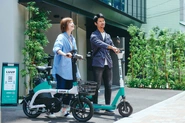 街じゅうの電動マイクロモビリティに、どこからでも乗れて好きな場所に返せるシェアリングサービス「LUUP」を展開しています。