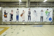 JR渋谷駅に掲載されたポスターです。音楽カテゴリで活躍されているユーザーが出演しました。
